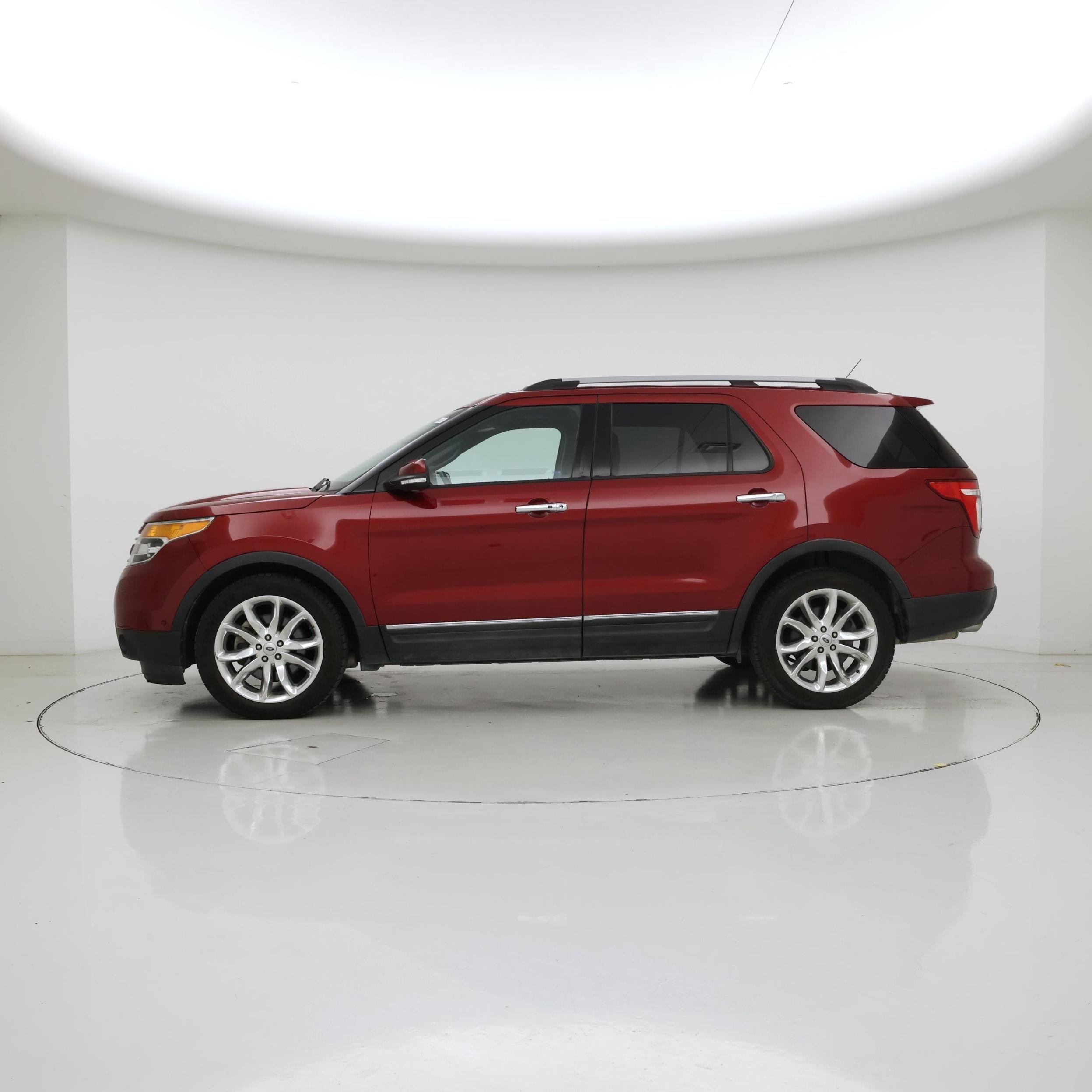 Thumbnail: 2015 Ford Explorer - 3