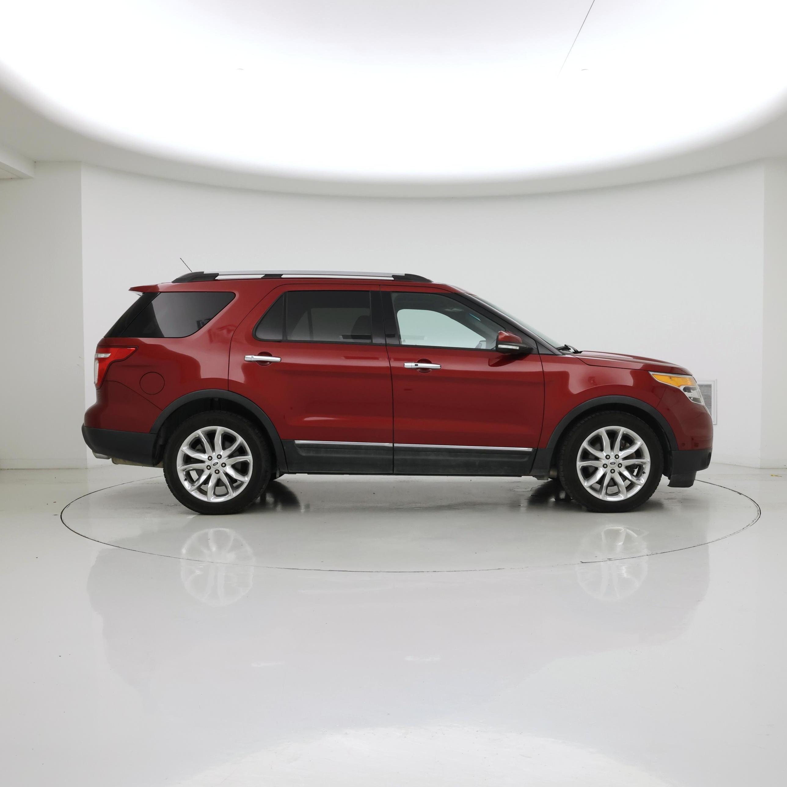 Thumbnail: 2015 Ford Explorer - 7
