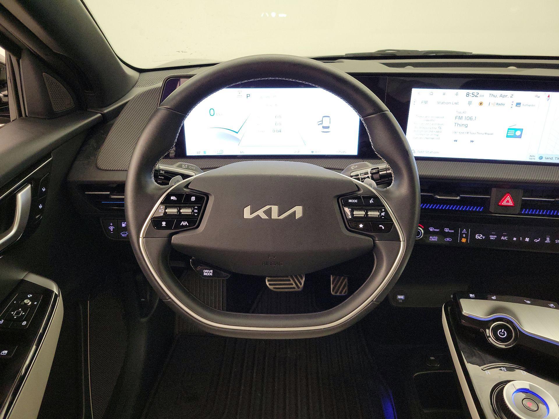 Thumbnail: 2023 Kia EV6 - 10