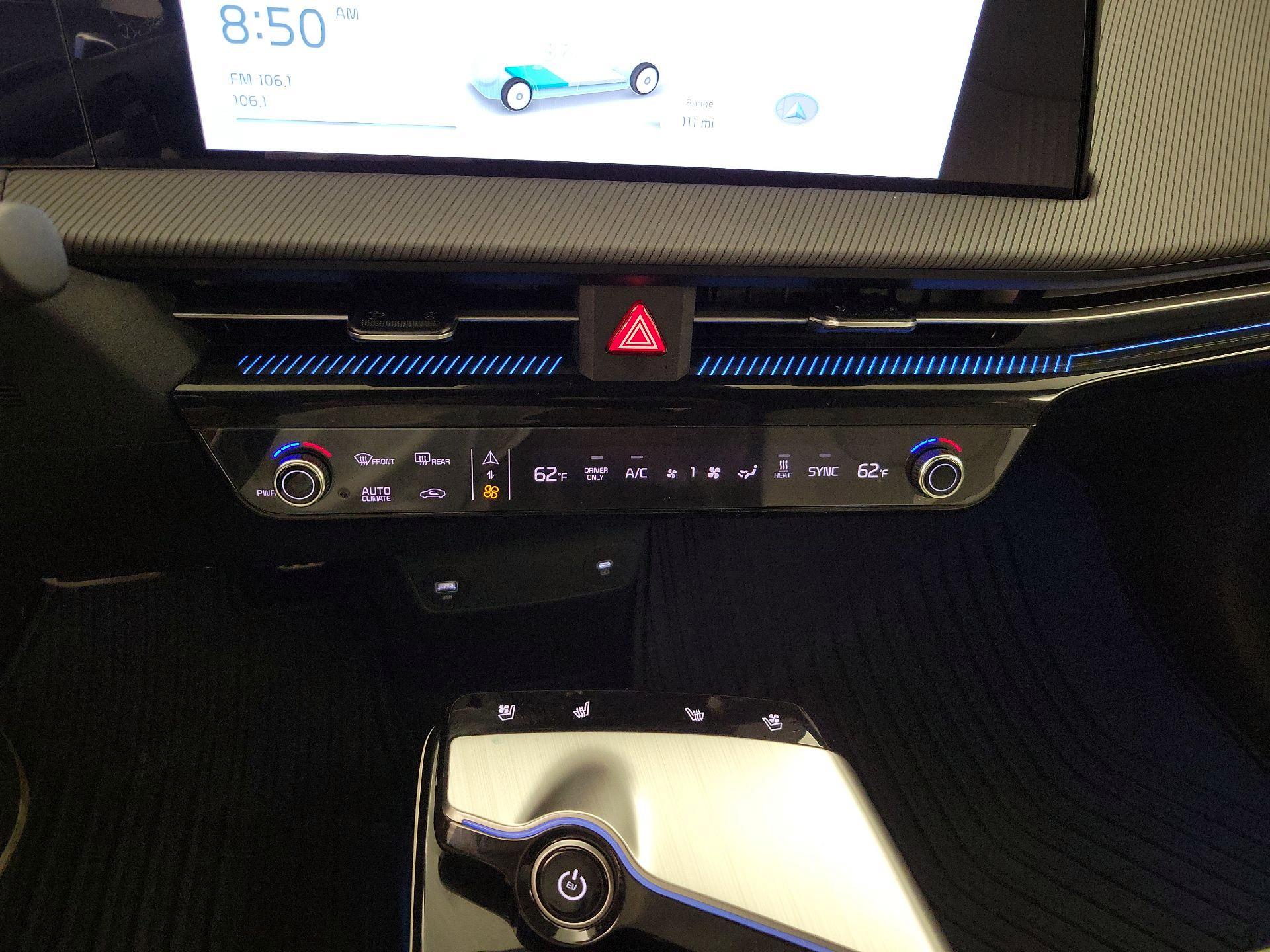 Thumbnail: 2023 Kia EV6 - 16