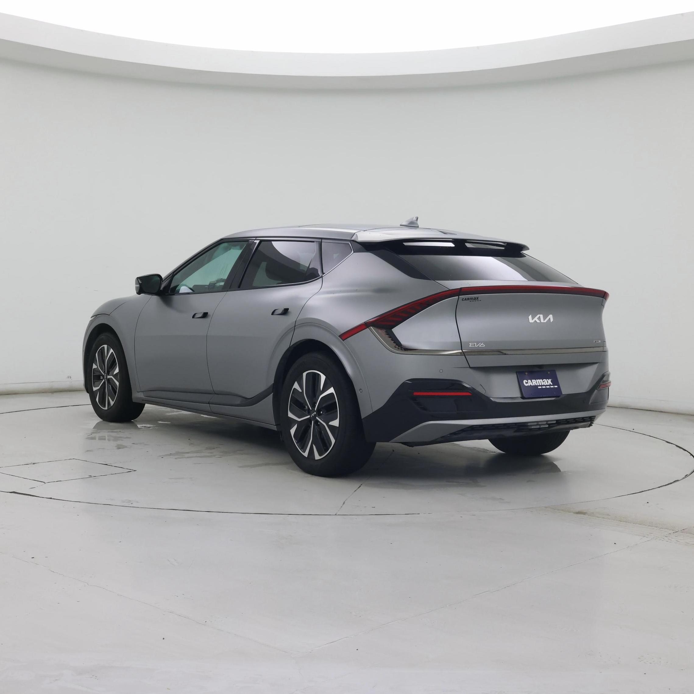 Thumbnail: 2023 Kia EV6 - 2