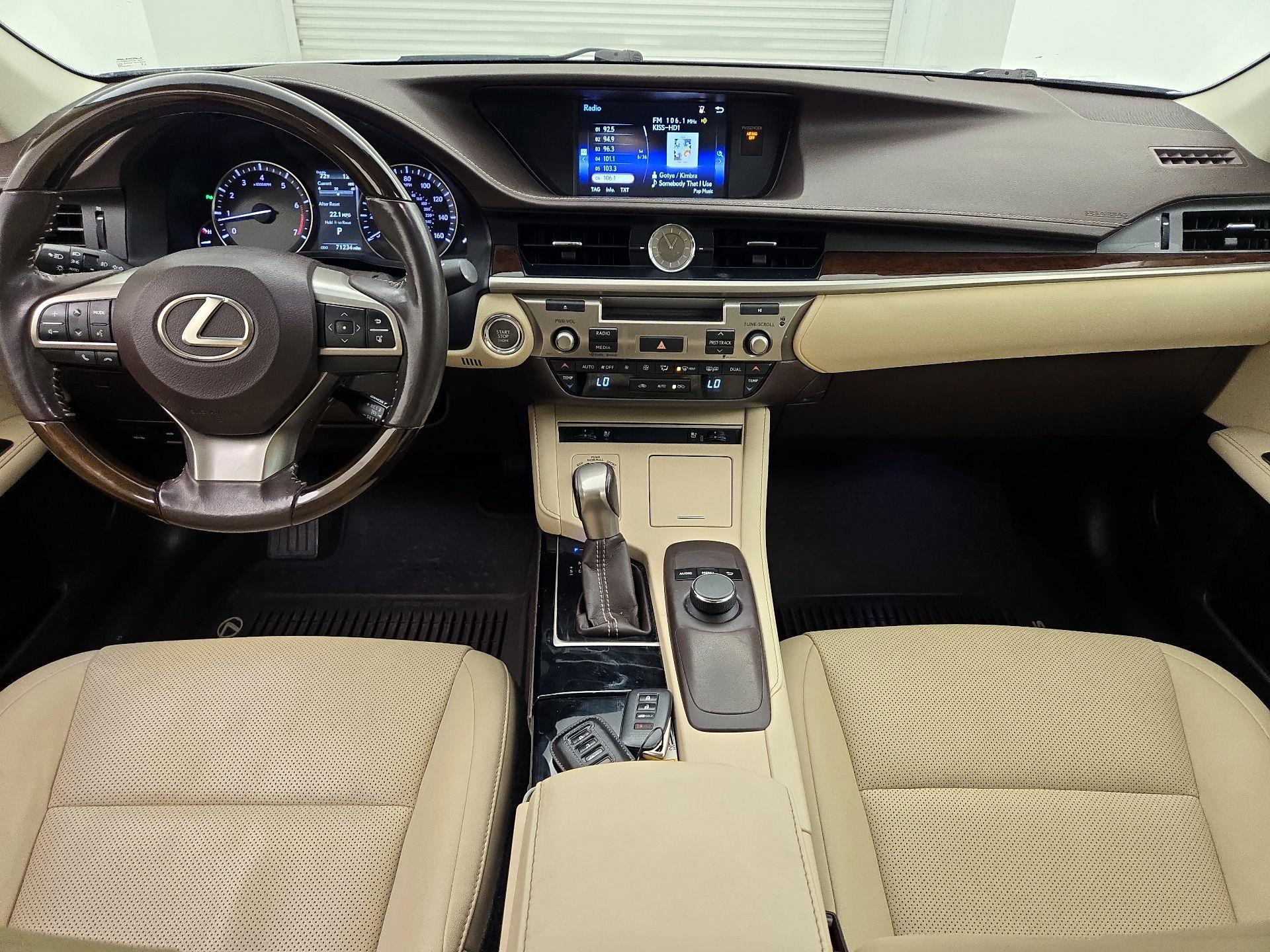 Thumbnail: 2016 Lexus ES - 9