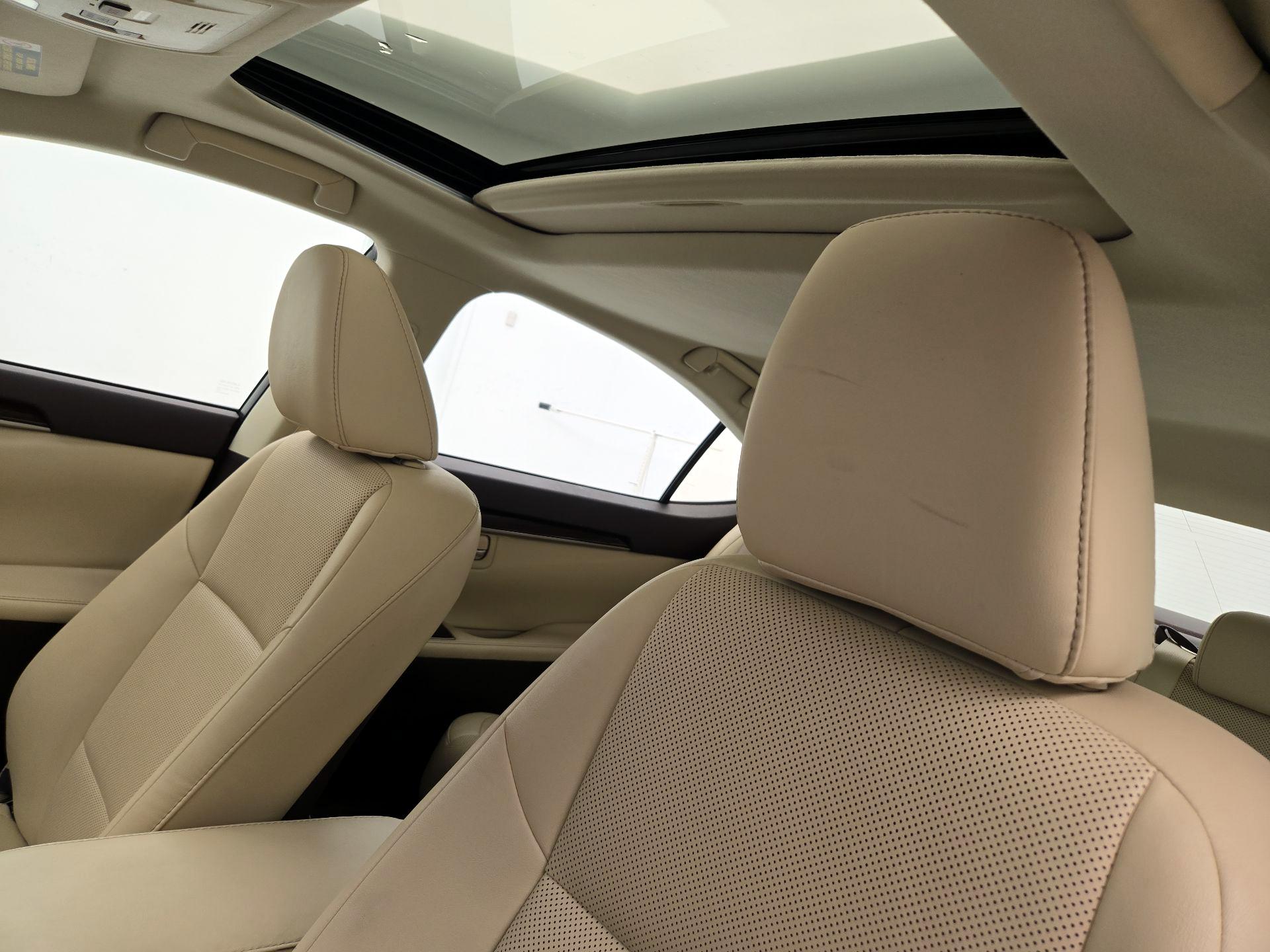 Thumbnail: 2016 Lexus ES - 19