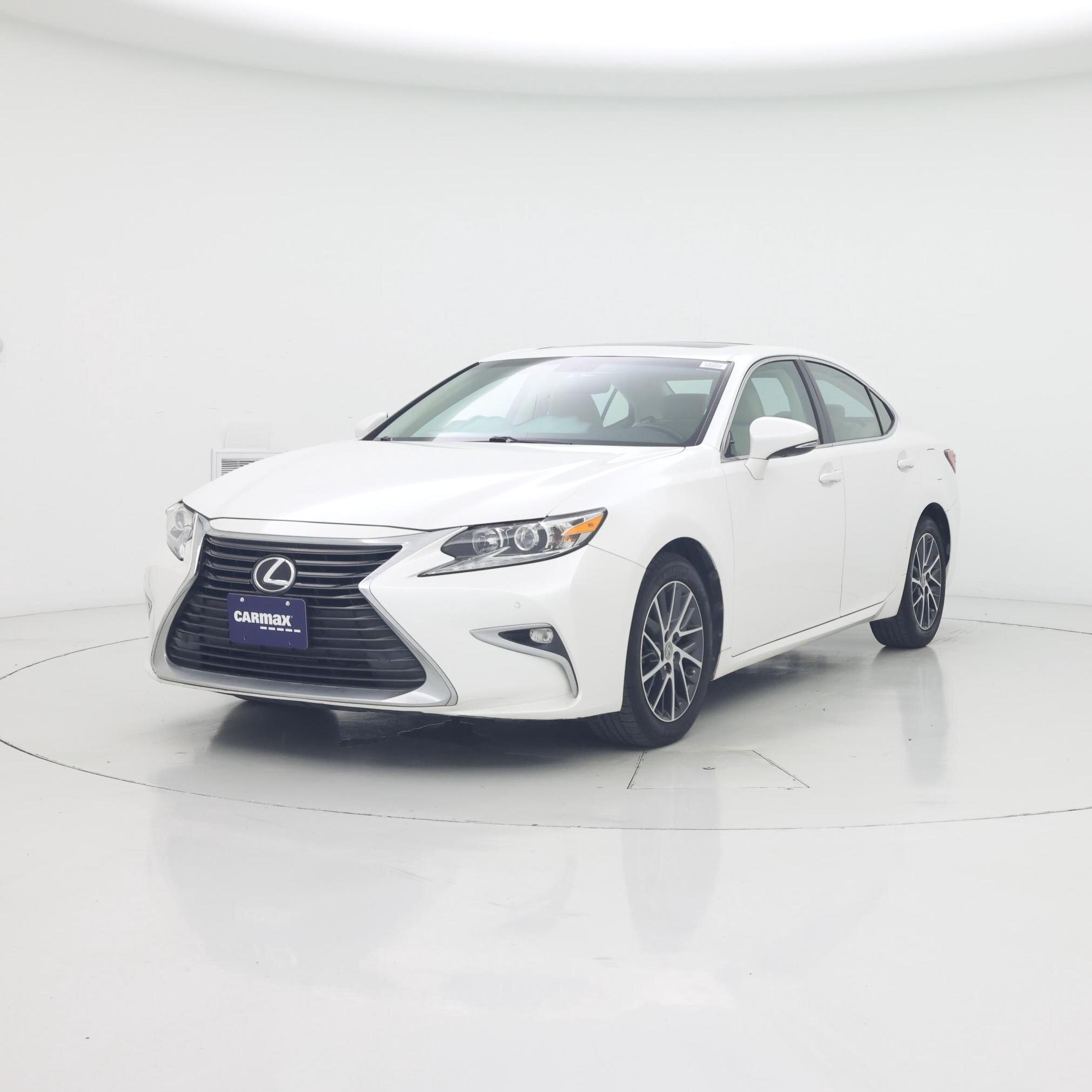 Thumbnail: 2016 Lexus ES - 4