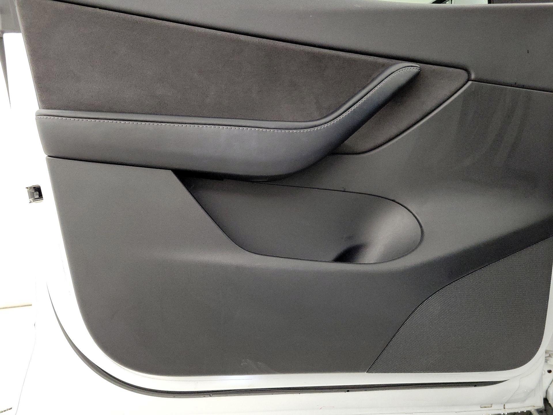 Thumbnail: 2021 Tesla Model Y - 12