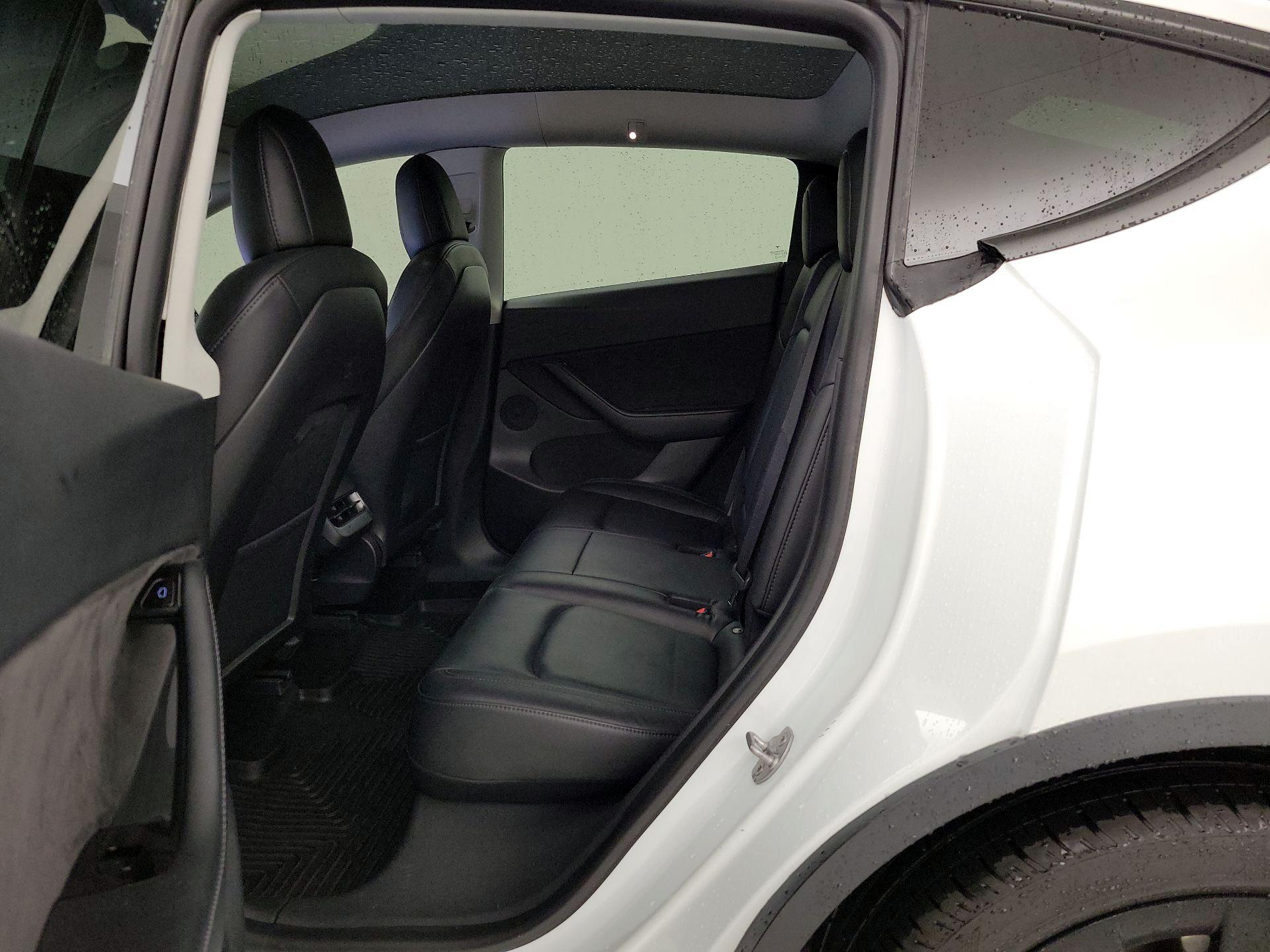 Thumbnail: 2021 Tesla Model Y - 19