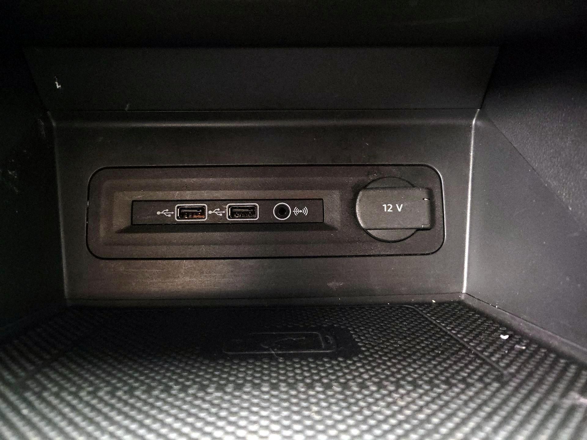 Thumbnail: 2020 Volkswagen Atlas - 18