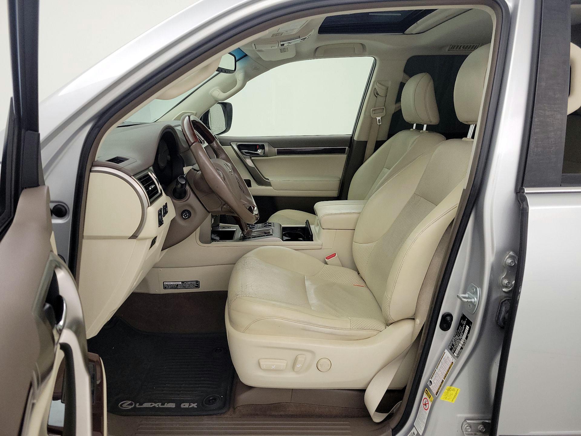 Thumbnail: 2015 Lexus GX - 11