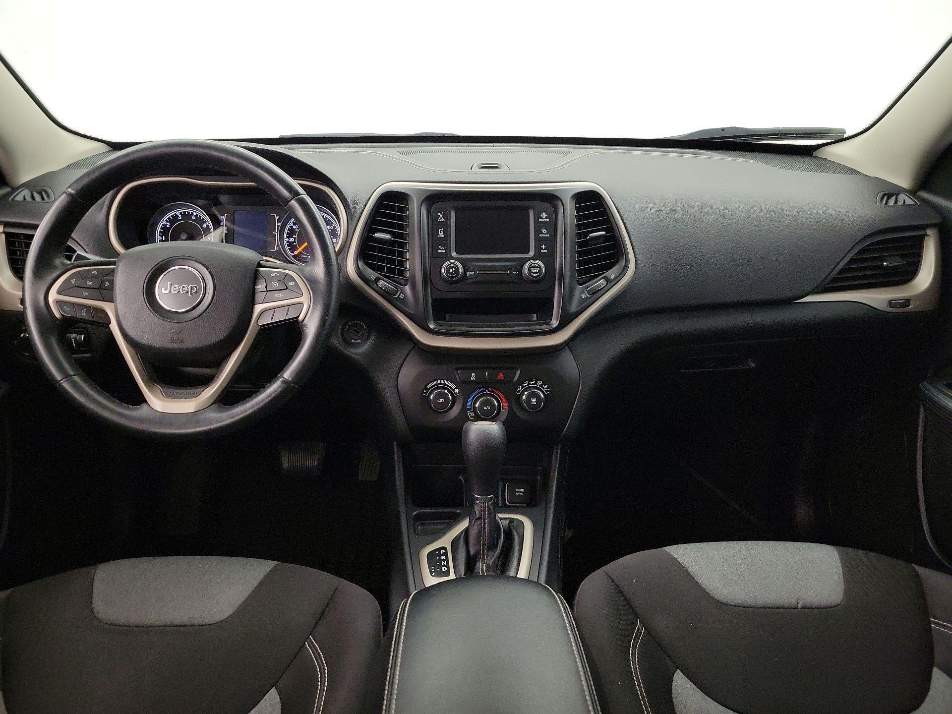 Thumbnail: 2015 Jeep Cherokee - 9