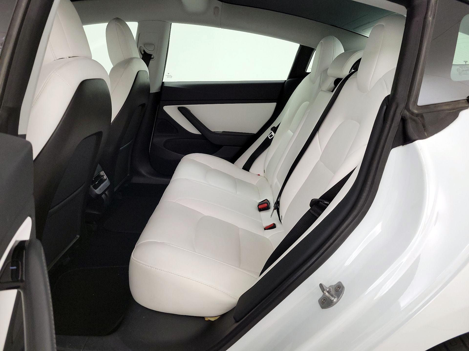 Thumbnail: 2020 Tesla Model 3 - 18