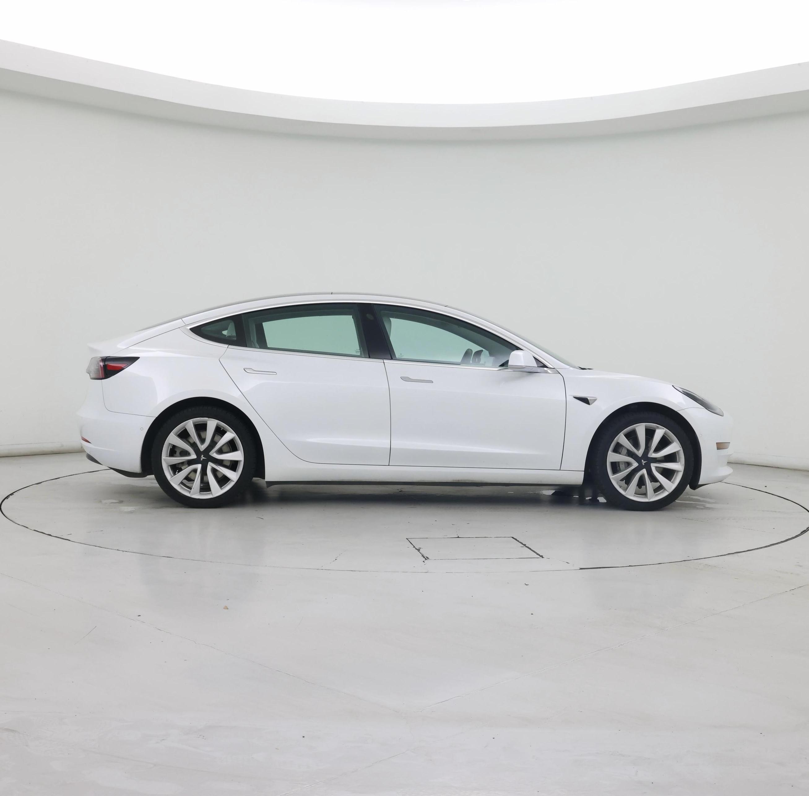 Thumbnail: 2020 Tesla Model 3 - 7