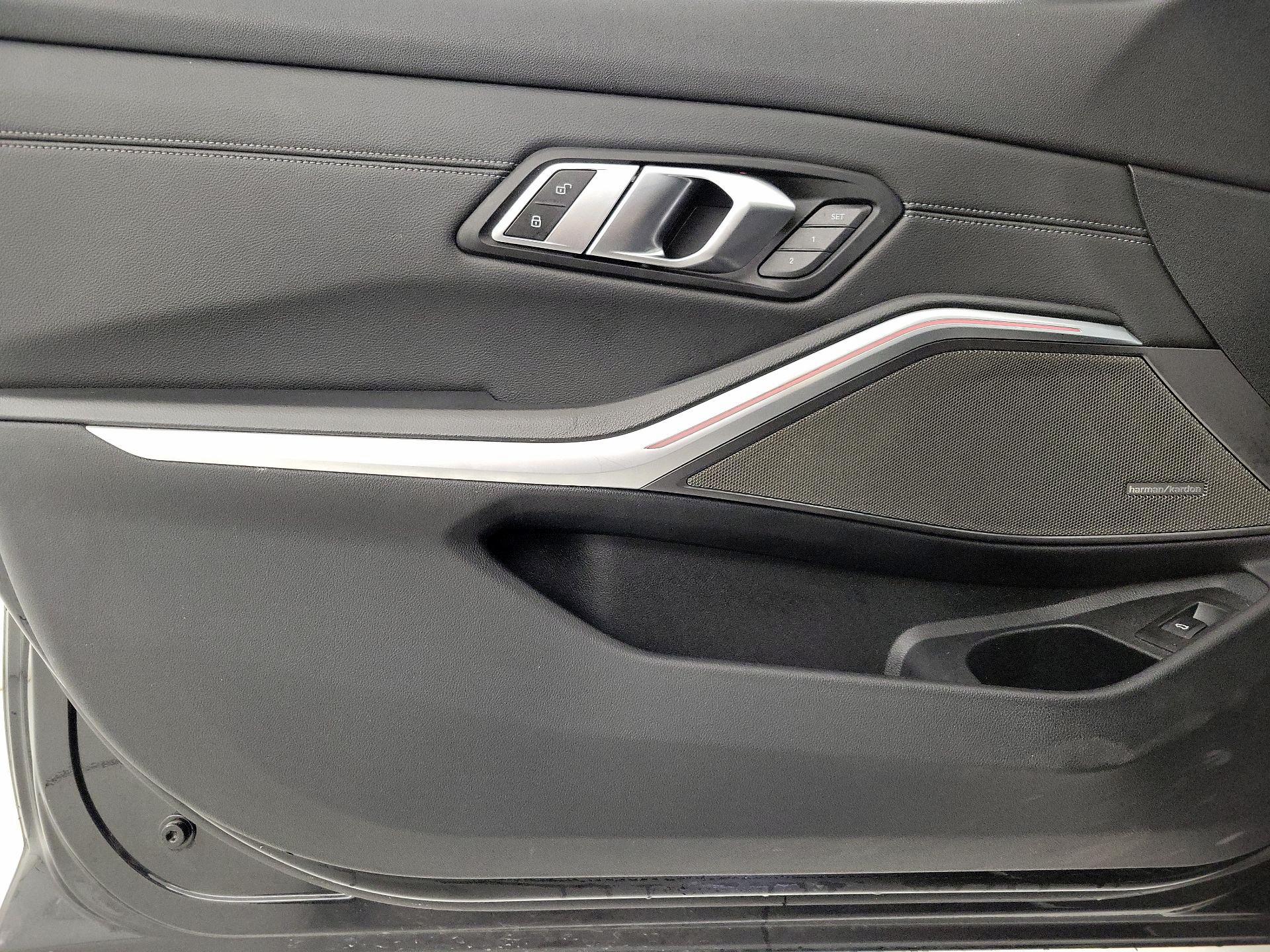 Thumbnail: 2019 BMW 3 Series - 12