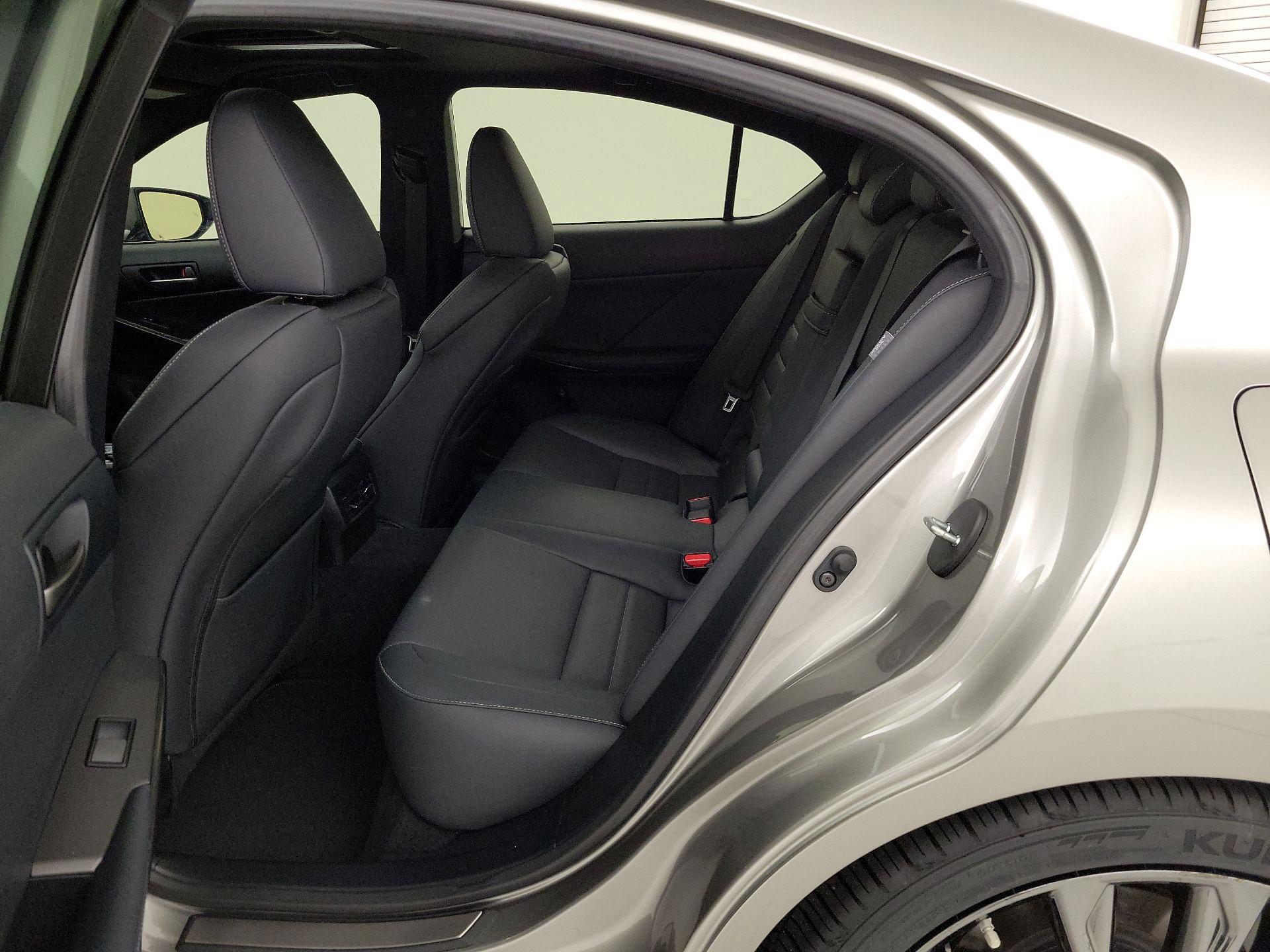 Thumbnail: 2022 Lexus IS - 20