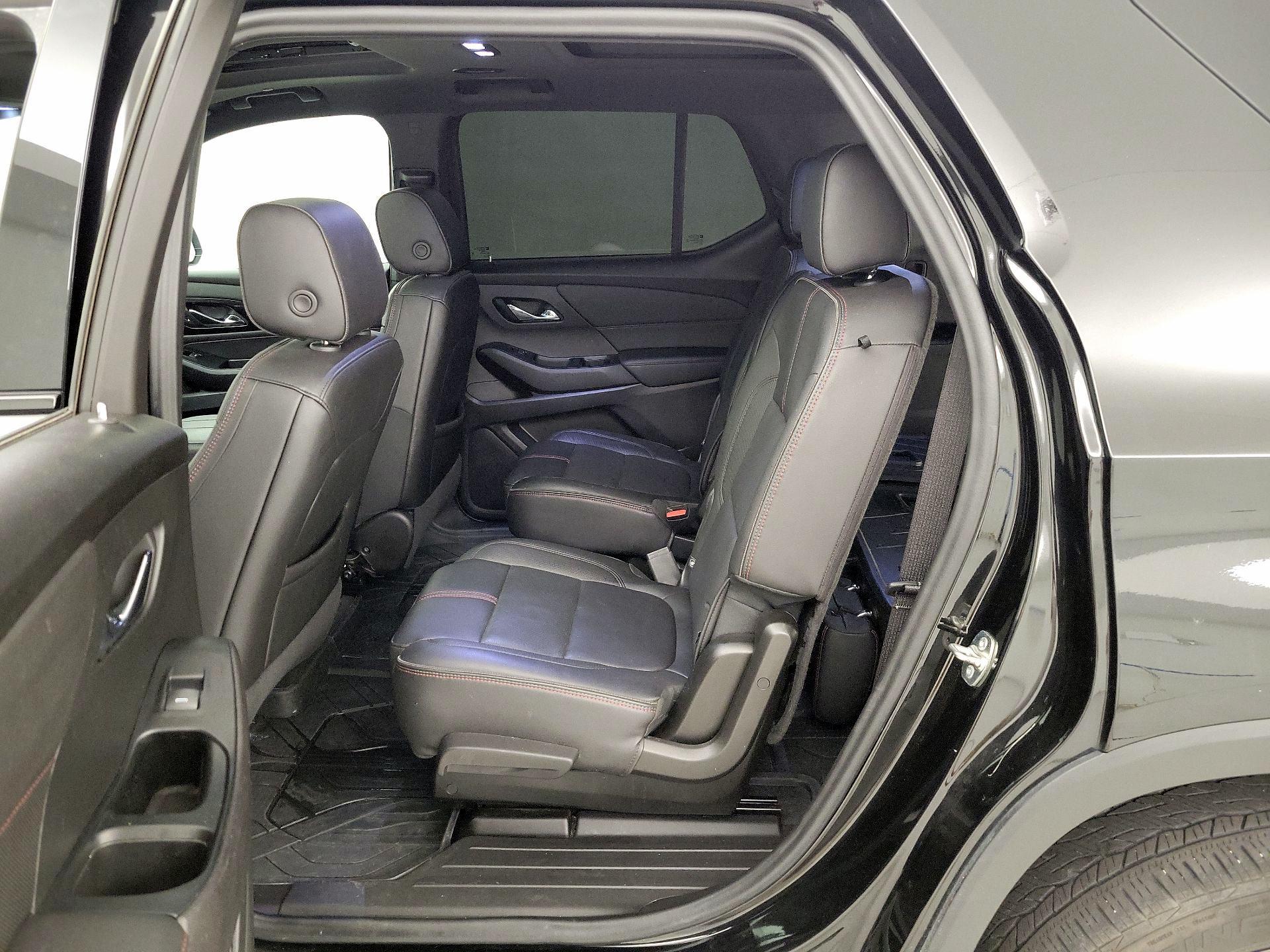 Thumbnail: 2023 Chevrolet Traverse - 20