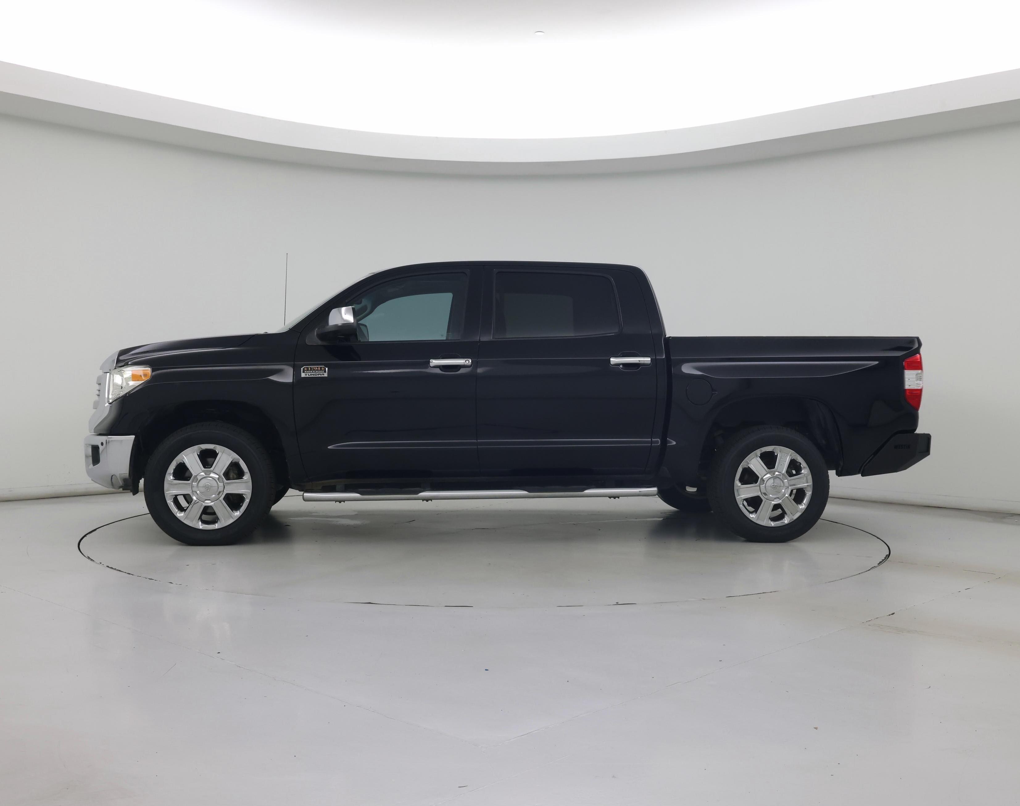 Thumbnail: 2014 Toyota Tundra - 3