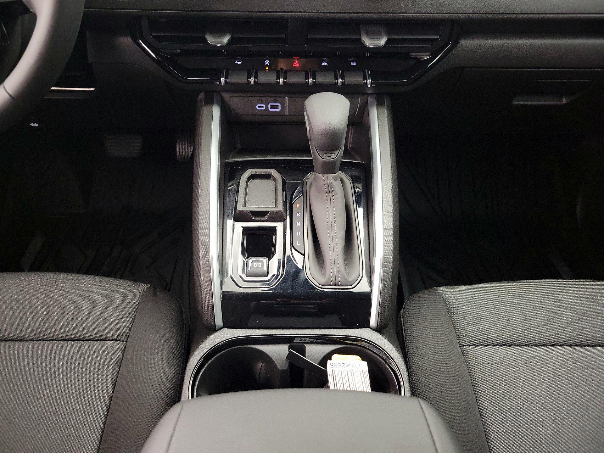 Thumbnail: 2026 Chevrolet Colorado - 17