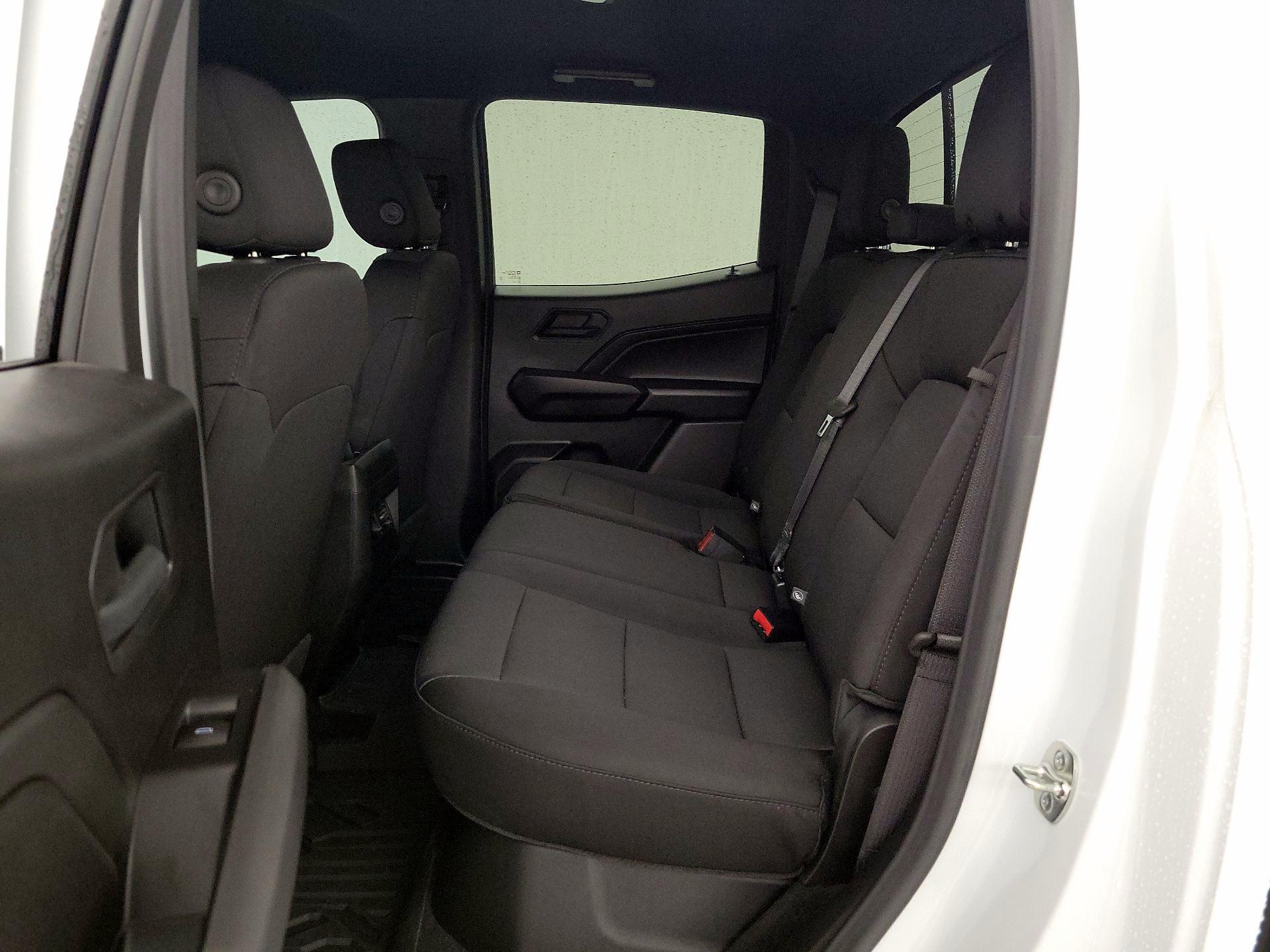 Thumbnail: 2026 Chevrolet Colorado - 18