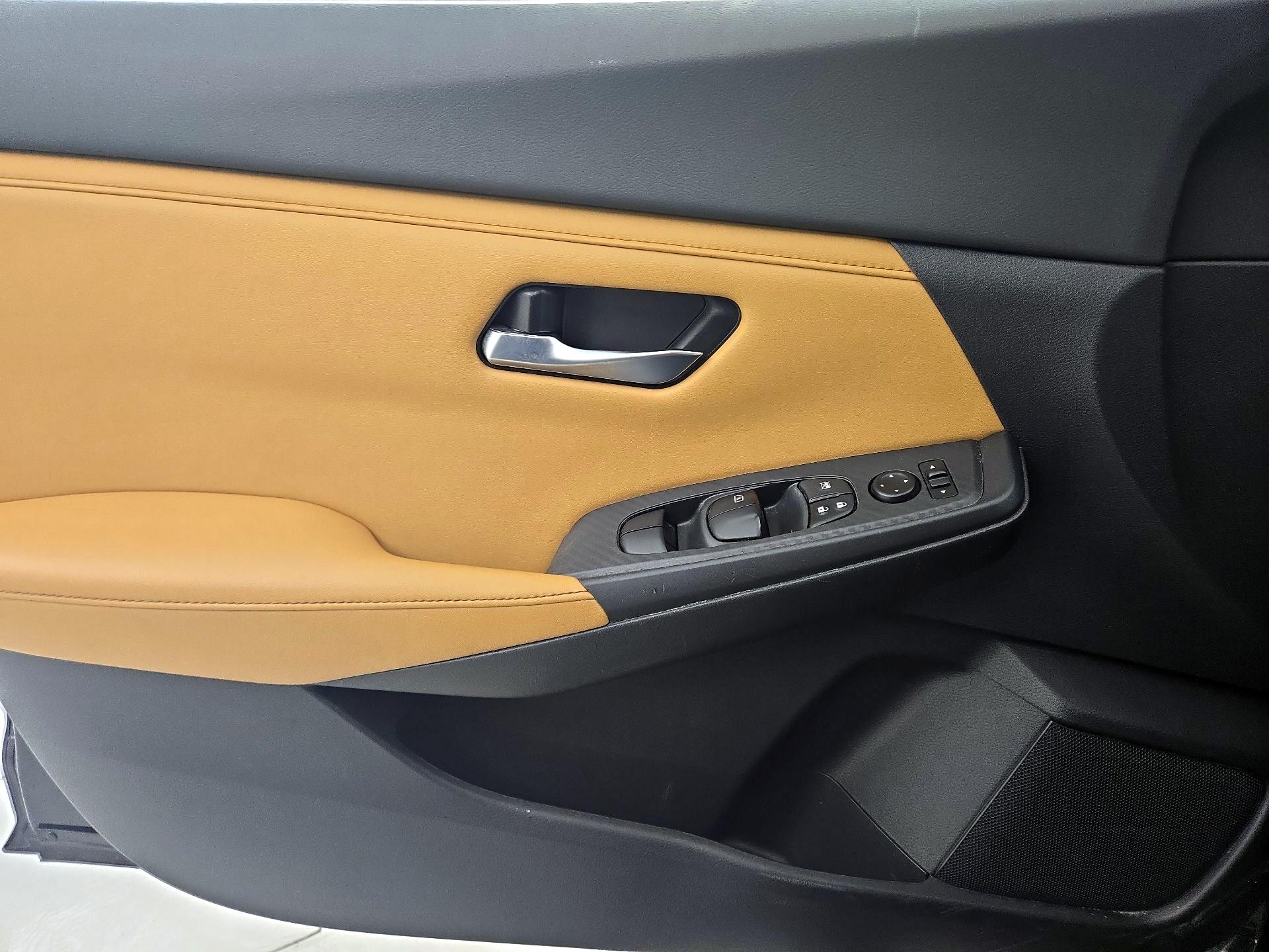 Thumbnail: 2021 Nissan Sentra - 12