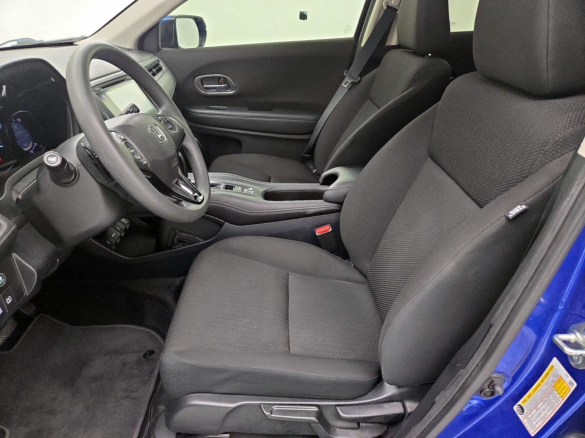 Thumbnail: 2018 Honda HR-V - 11