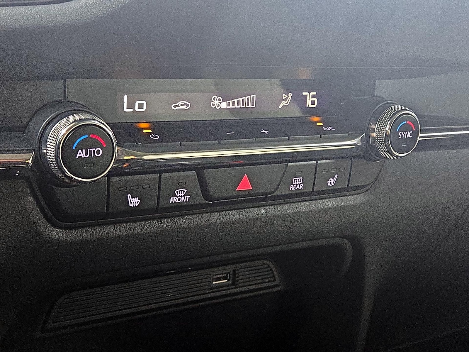 2021 Mazda CX-30 Premium - Photo 17