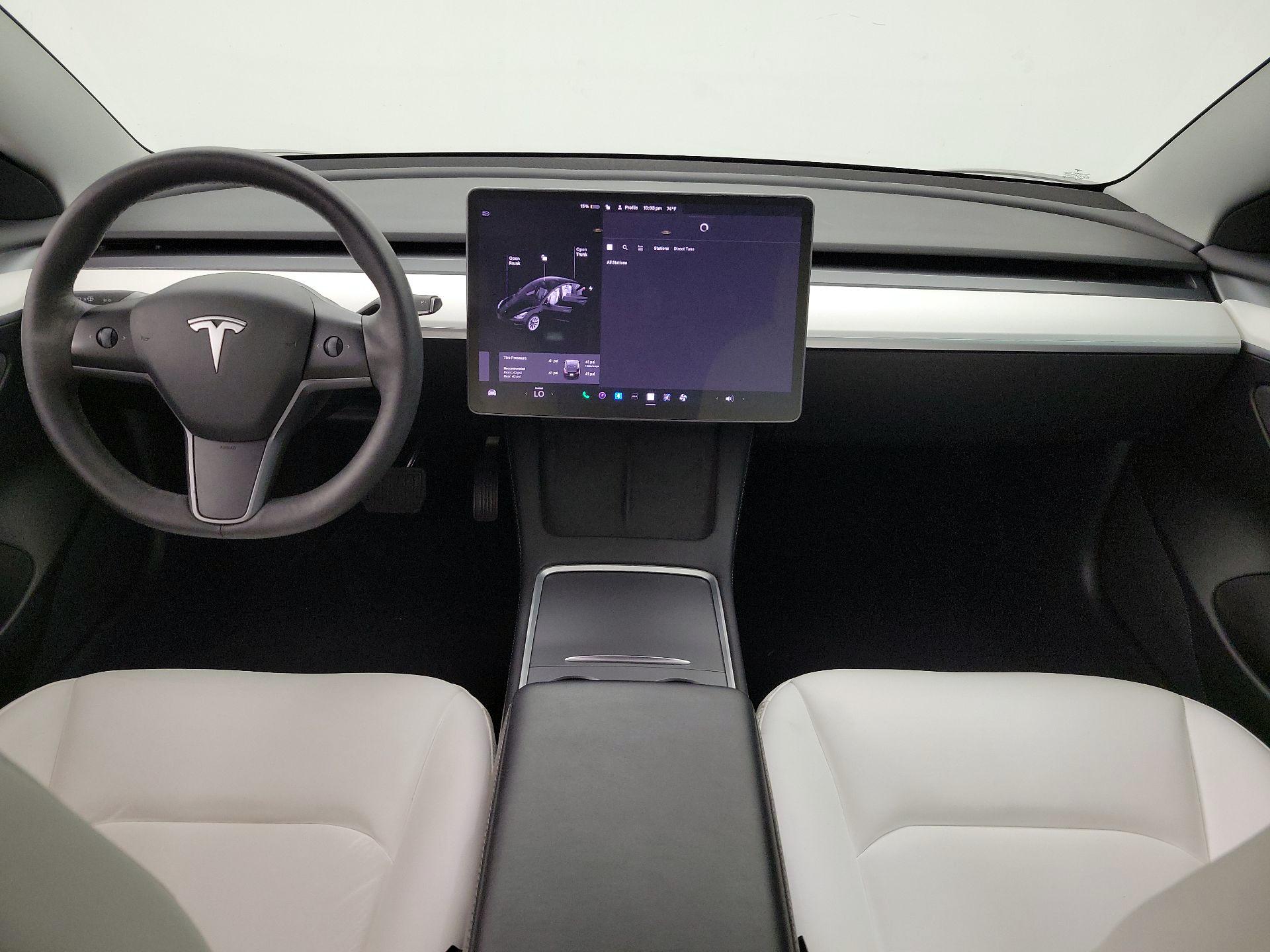 Thumbnail: 2021 Tesla Model 3 - 9