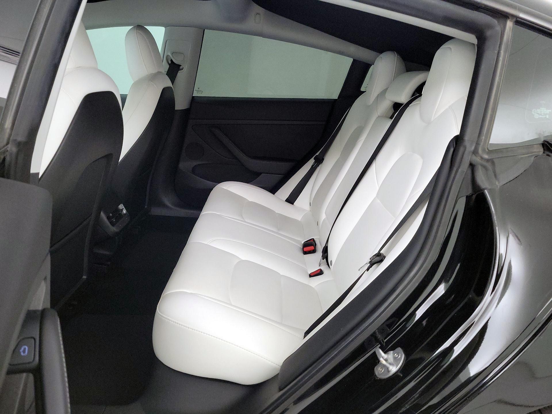 Thumbnail: 2021 Tesla Model 3 - 18