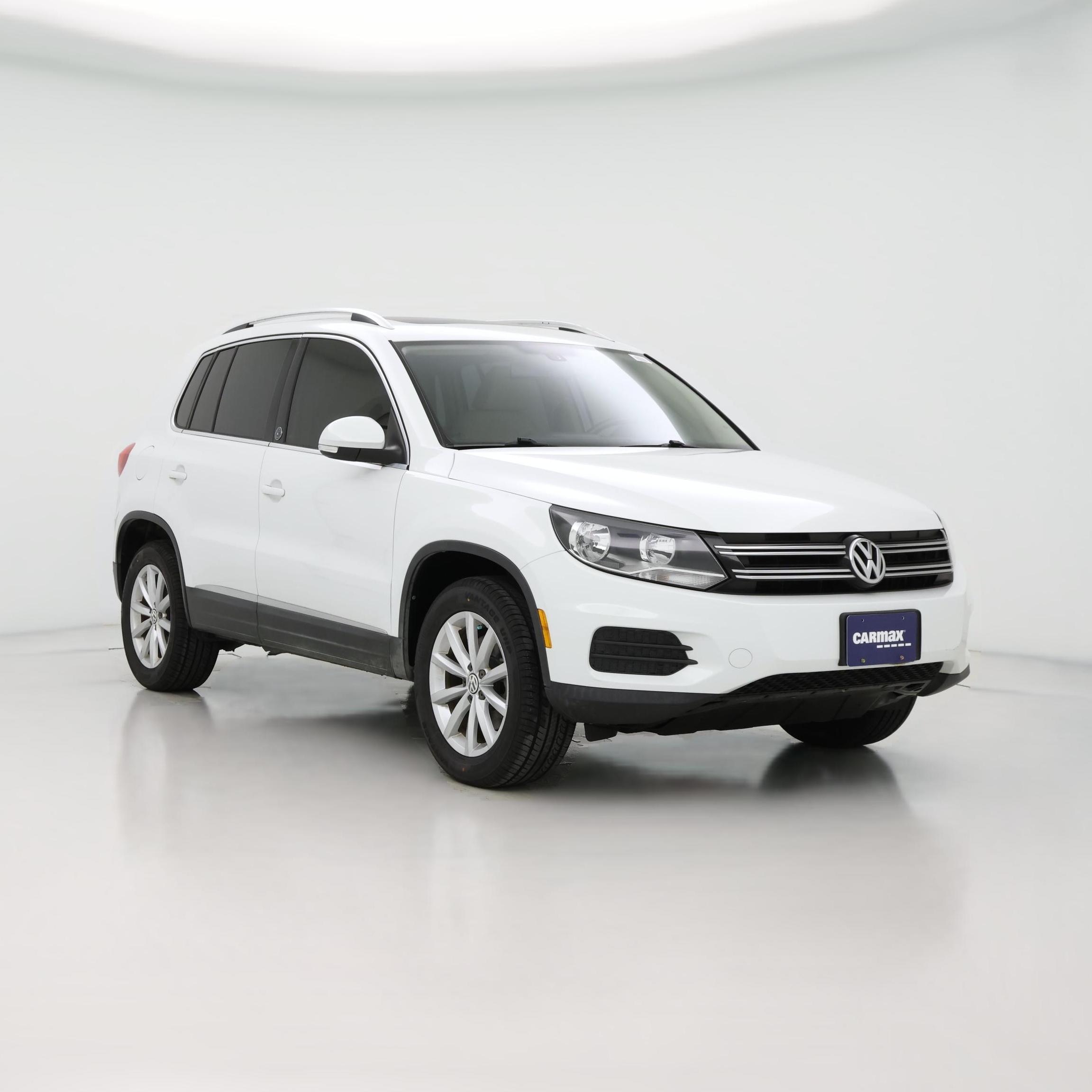 Thumbnail: 2017 Volkswagen Tiguan - 1