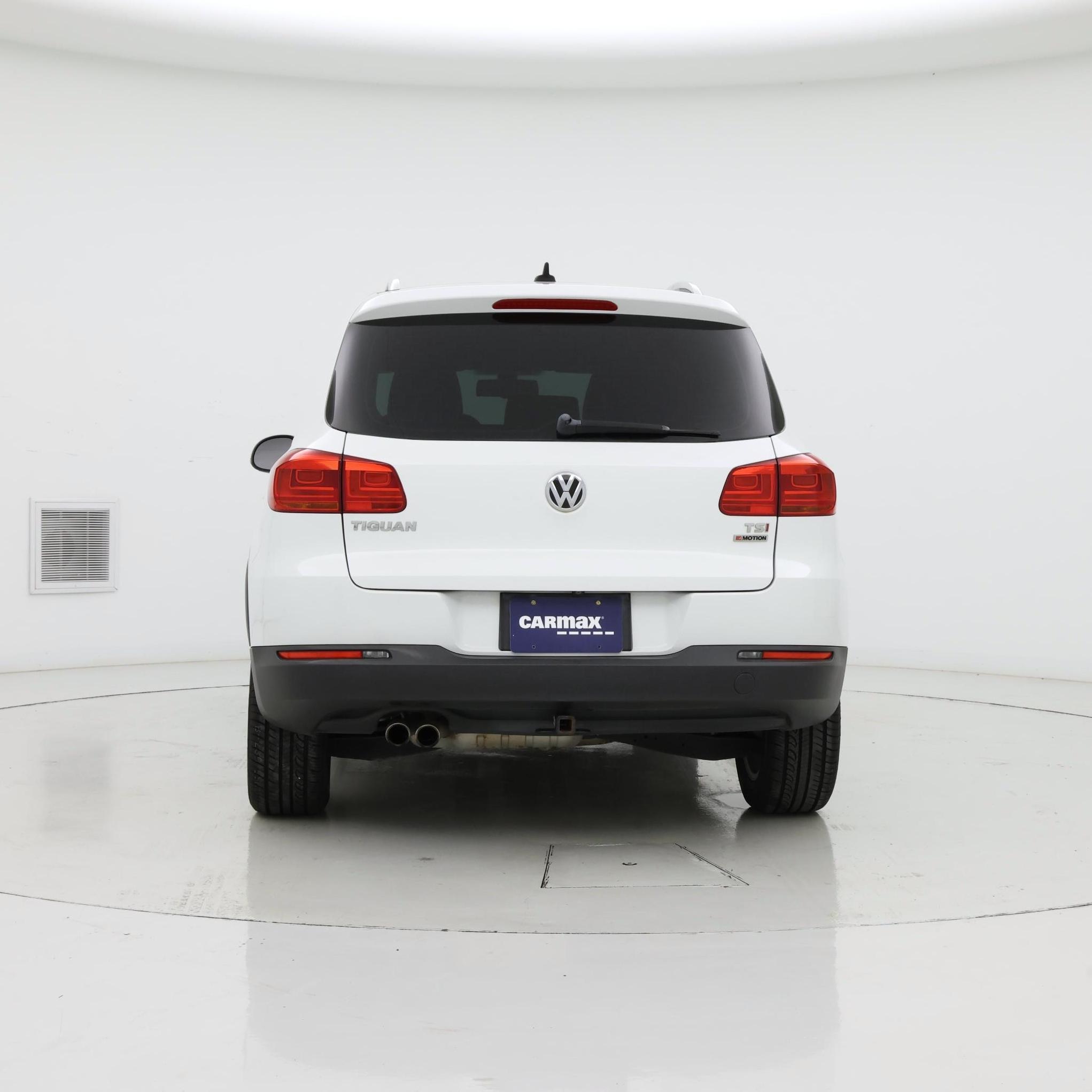 Thumbnail: 2017 Volkswagen Tiguan - 6