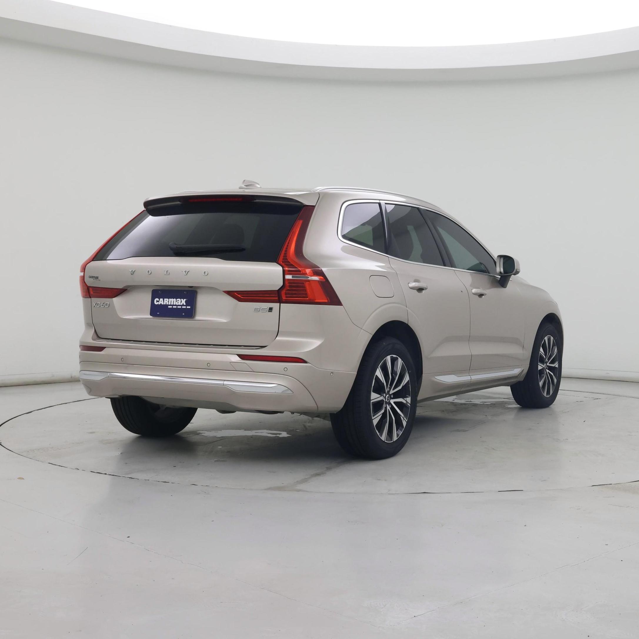 Thumbnail: 2023 Volvo XC60 - 8