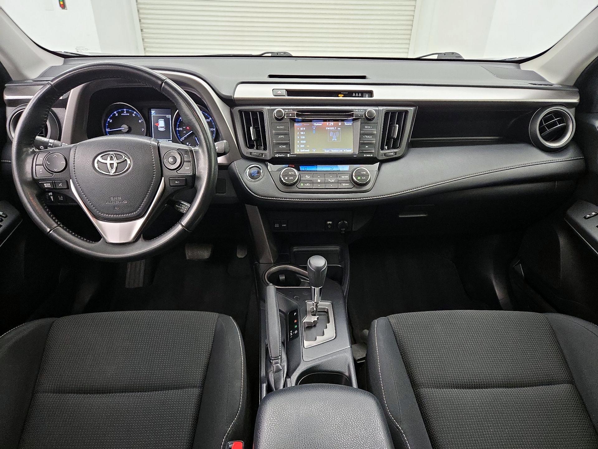 Thumbnail: 2018 Toyota RAV4 - 9