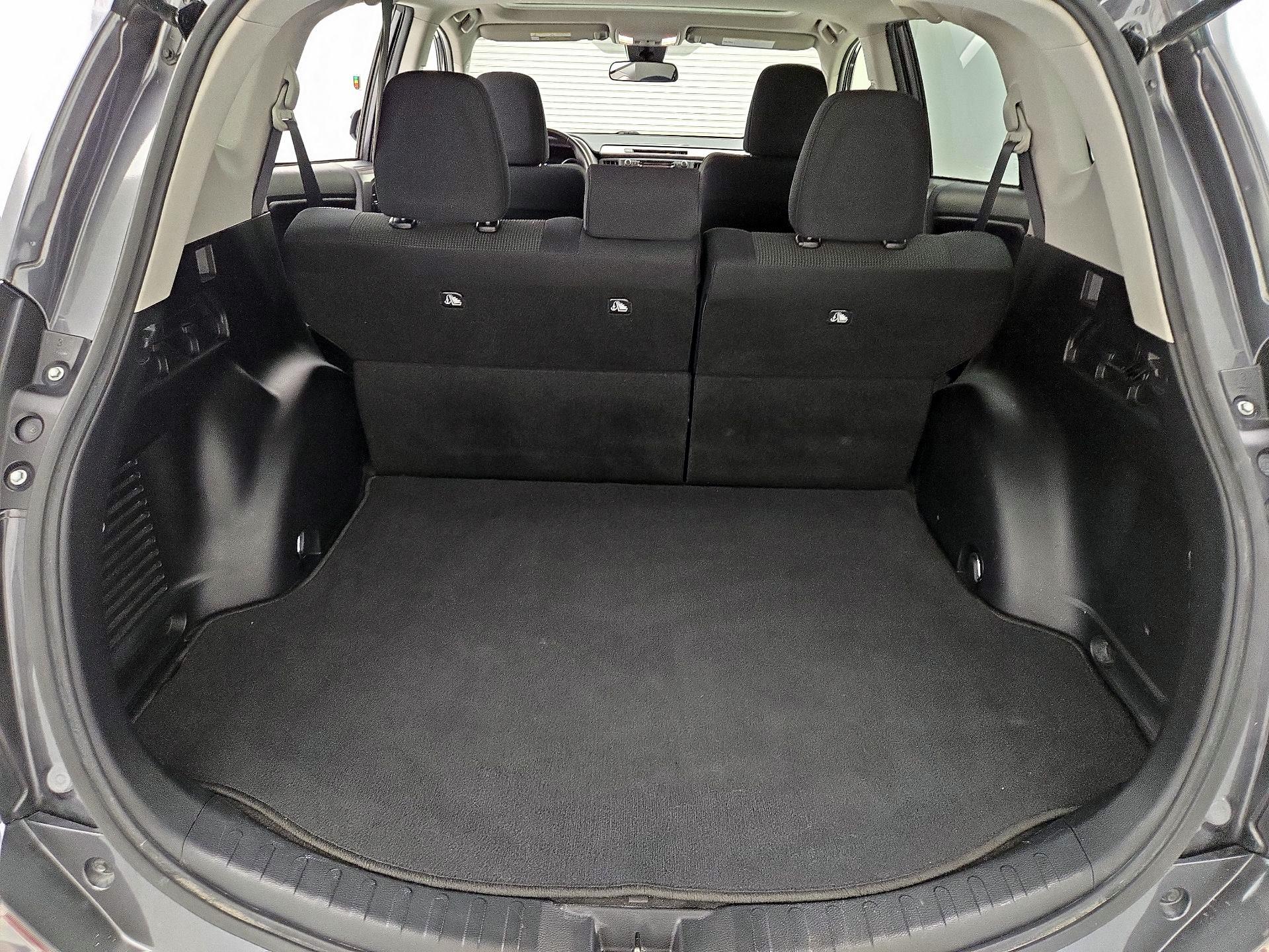 Thumbnail: 2018 Toyota RAV4 - 20