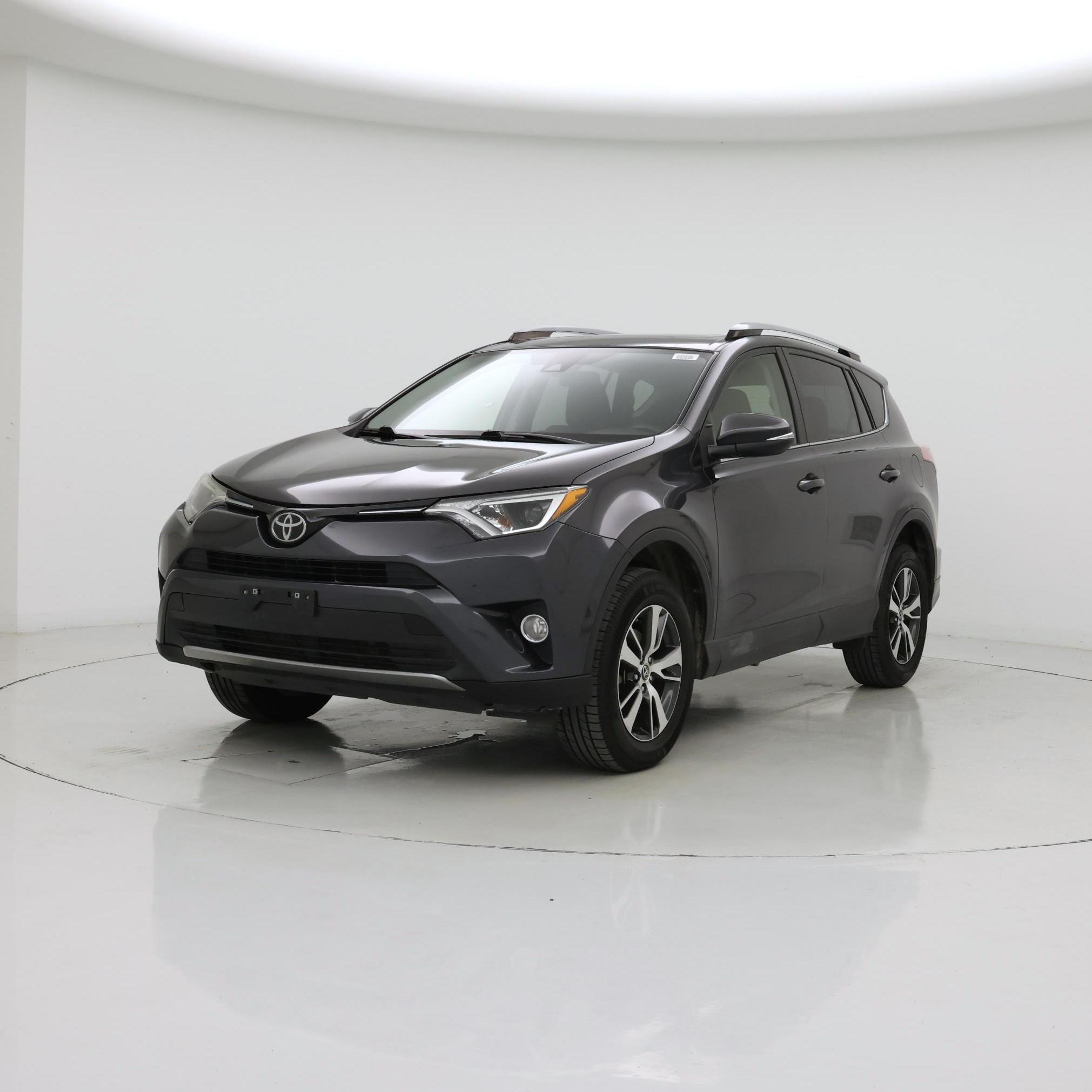 Thumbnail: 2018 Toyota RAV4 - 4