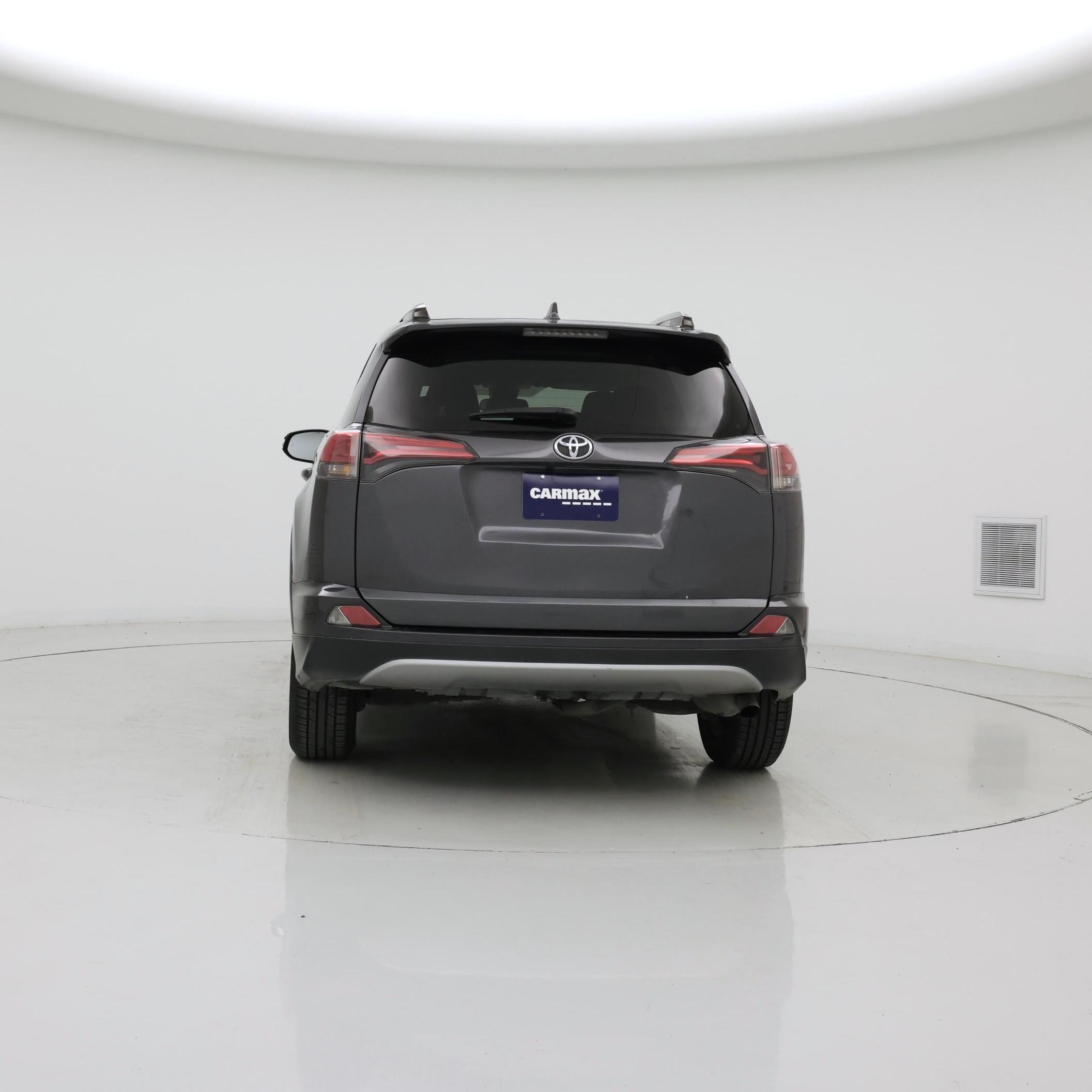 Thumbnail: 2018 Toyota RAV4 - 6