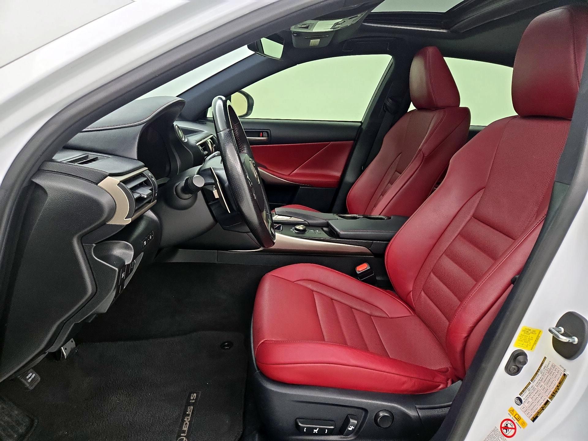 Thumbnail: 2017 Lexus IS - 9