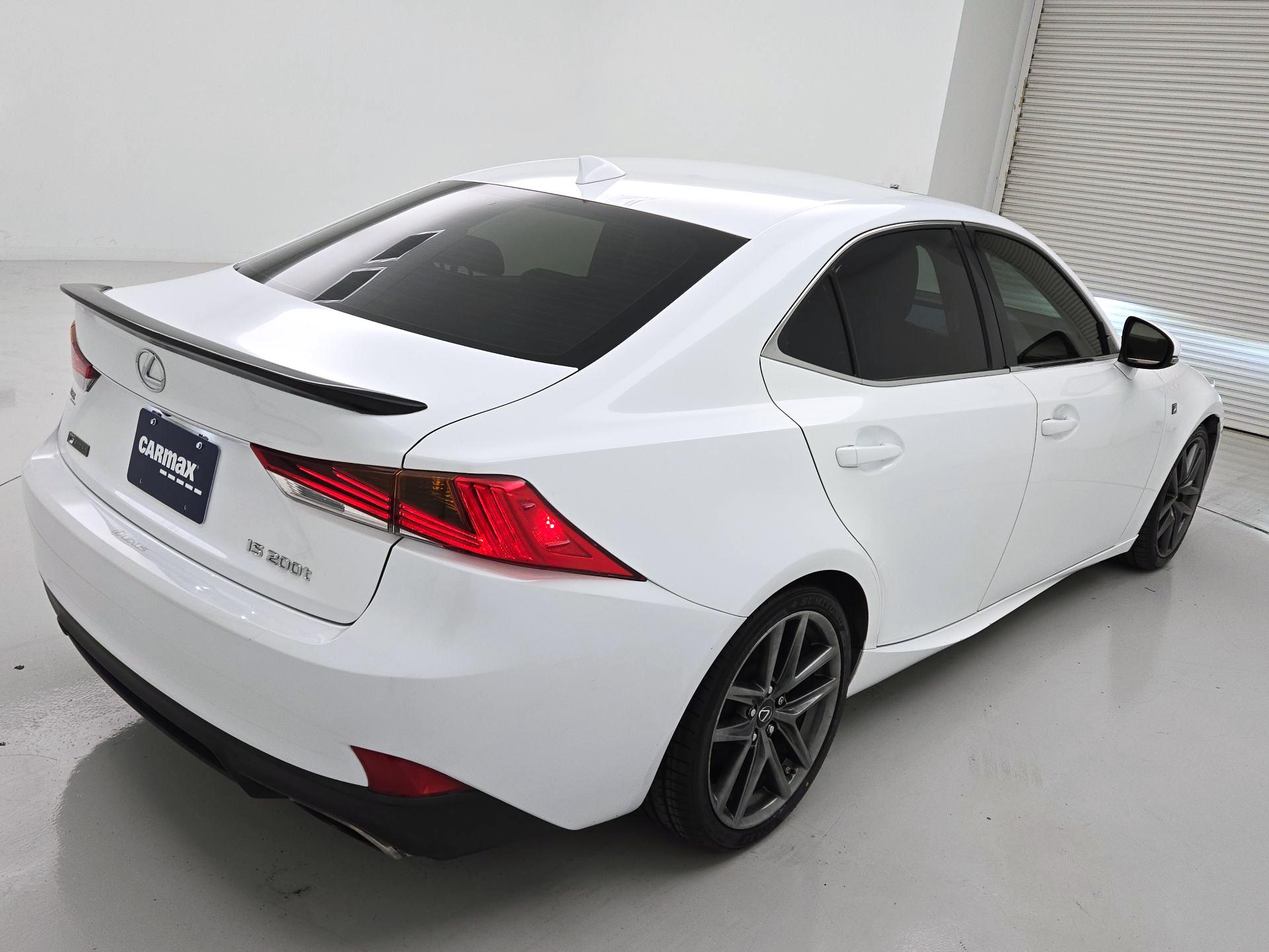 Thumbnail: 2017 Lexus IS - 5