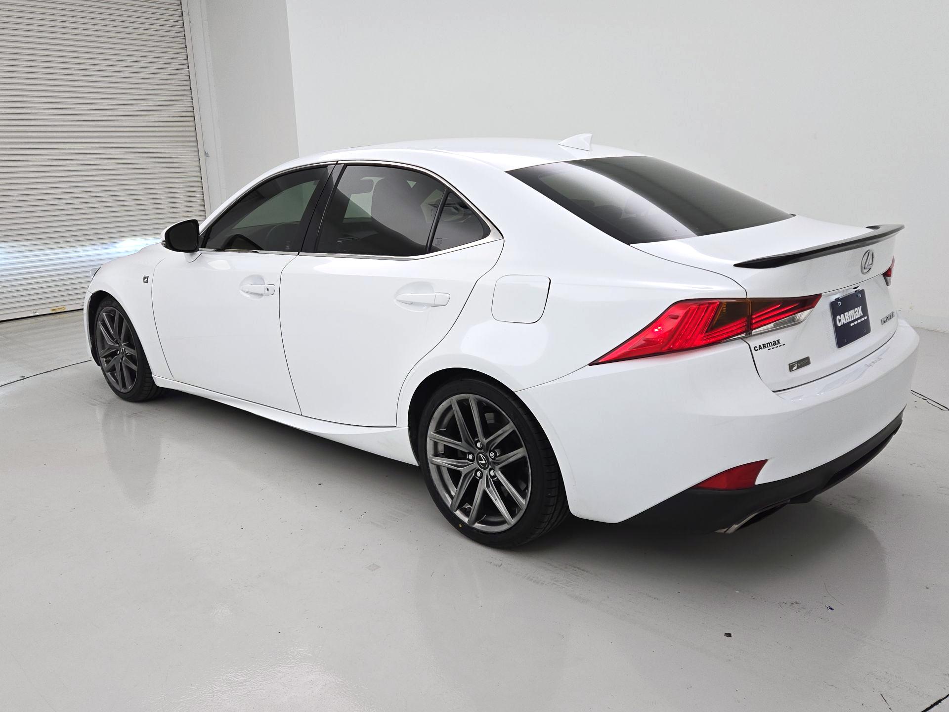 Thumbnail: 2017 Lexus IS - 7