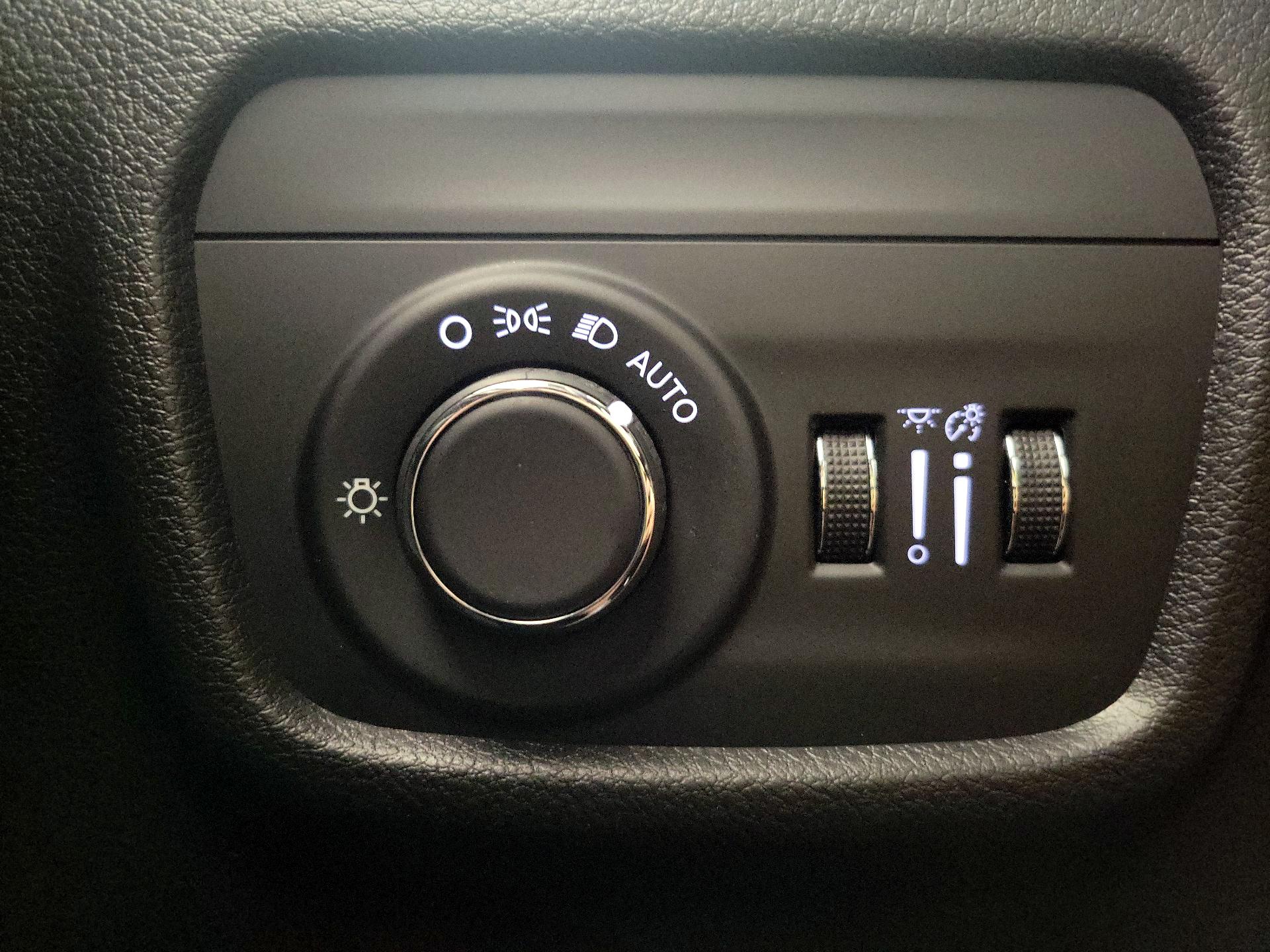 Thumbnail: 2023 Jeep Grand Cherokee - 13