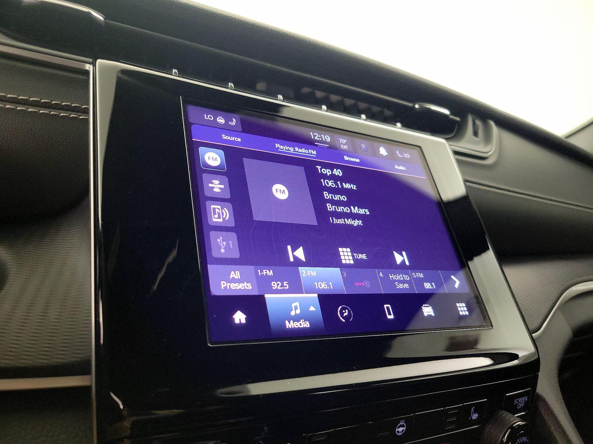 Thumbnail: 2023 Jeep Grand Cherokee - 15