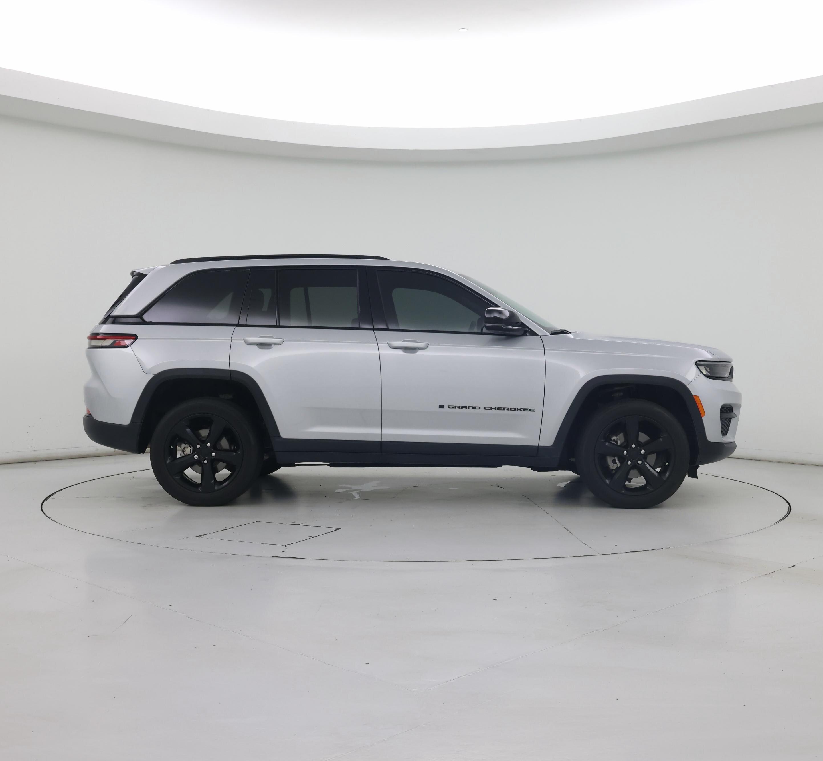 Thumbnail: 2023 Jeep Grand Cherokee - 7
