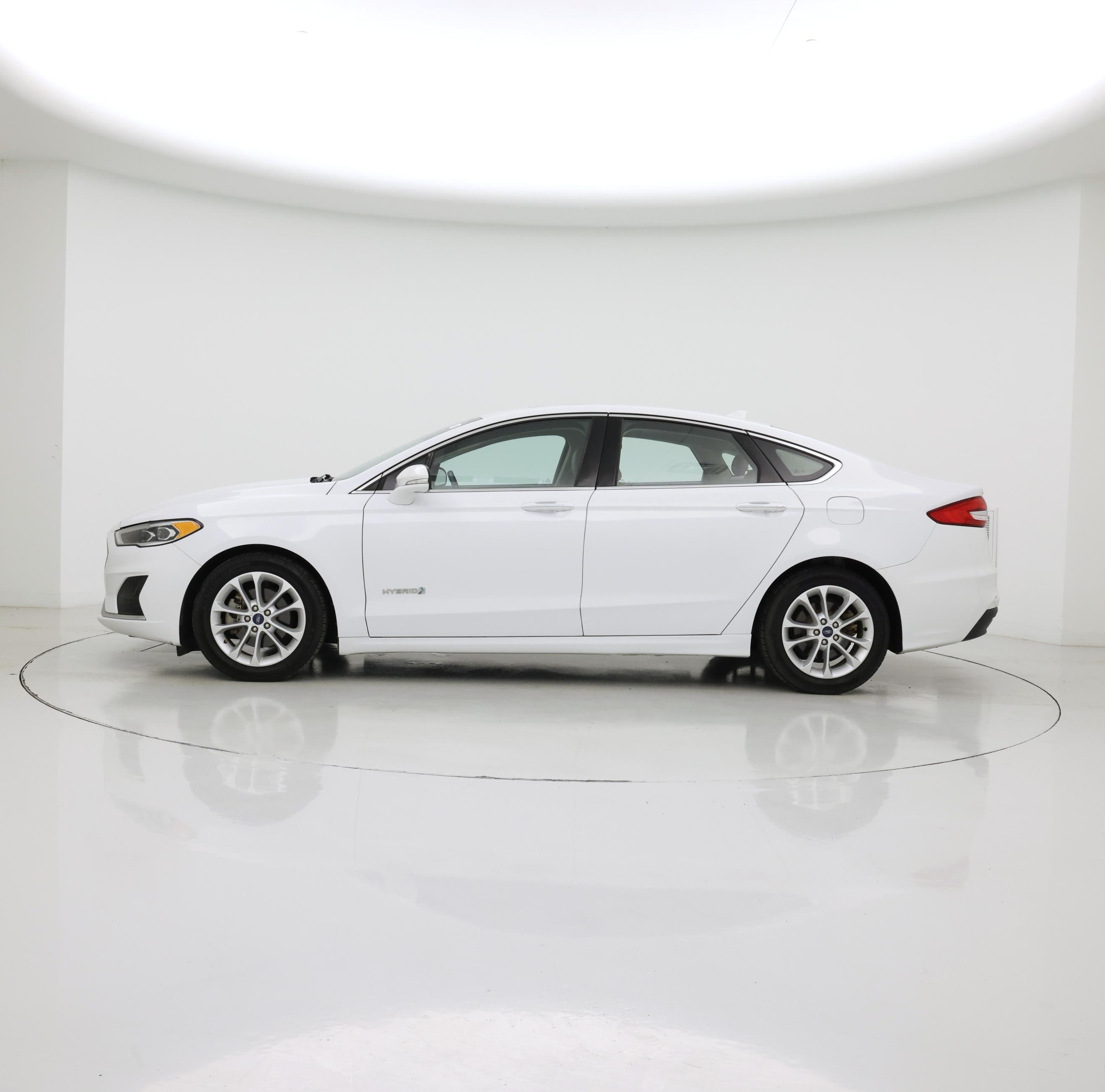 Thumbnail: 2019 Ford Fusion - 3