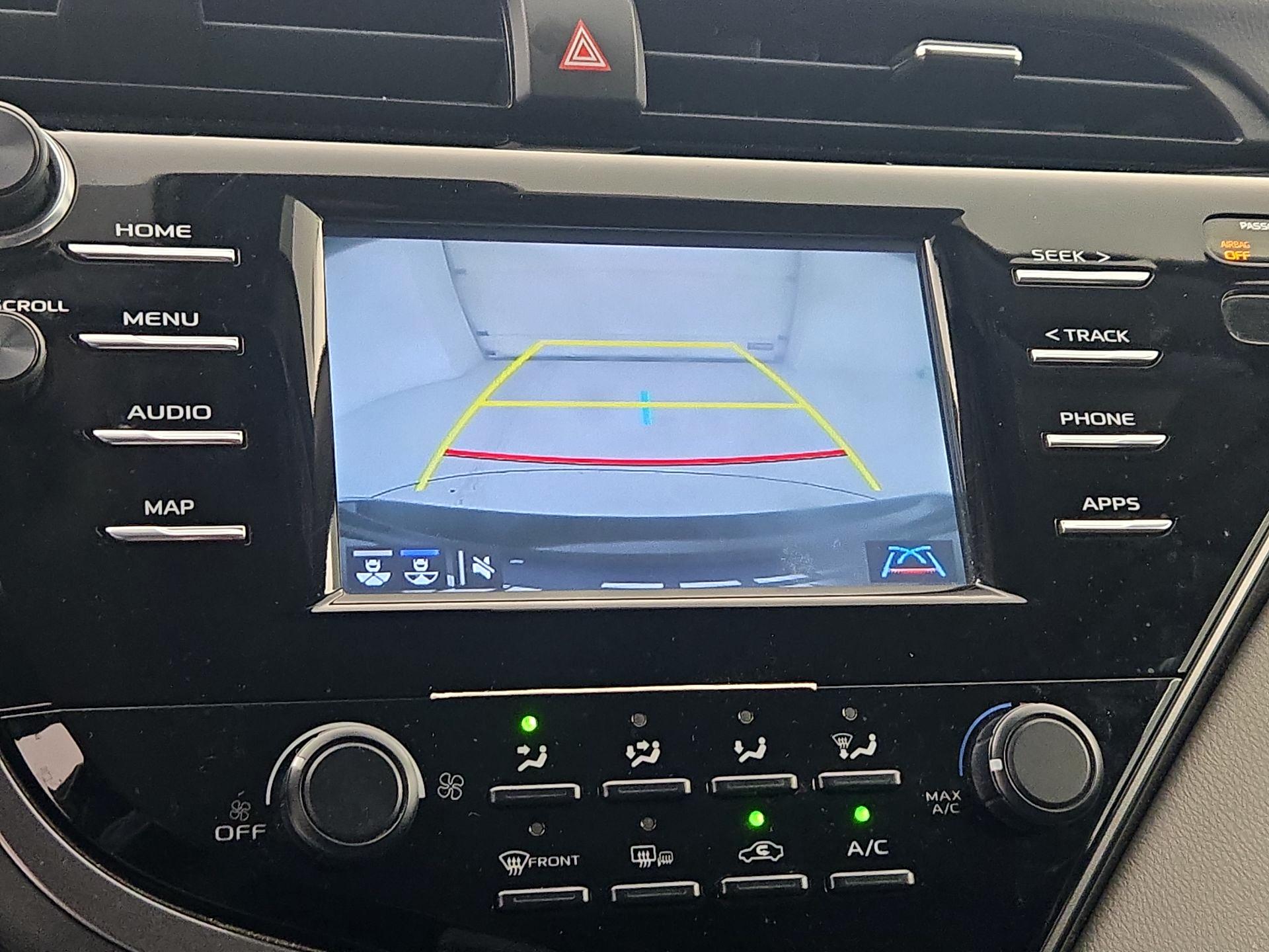 Thumbnail: 2019 Toyota Camry - 14
