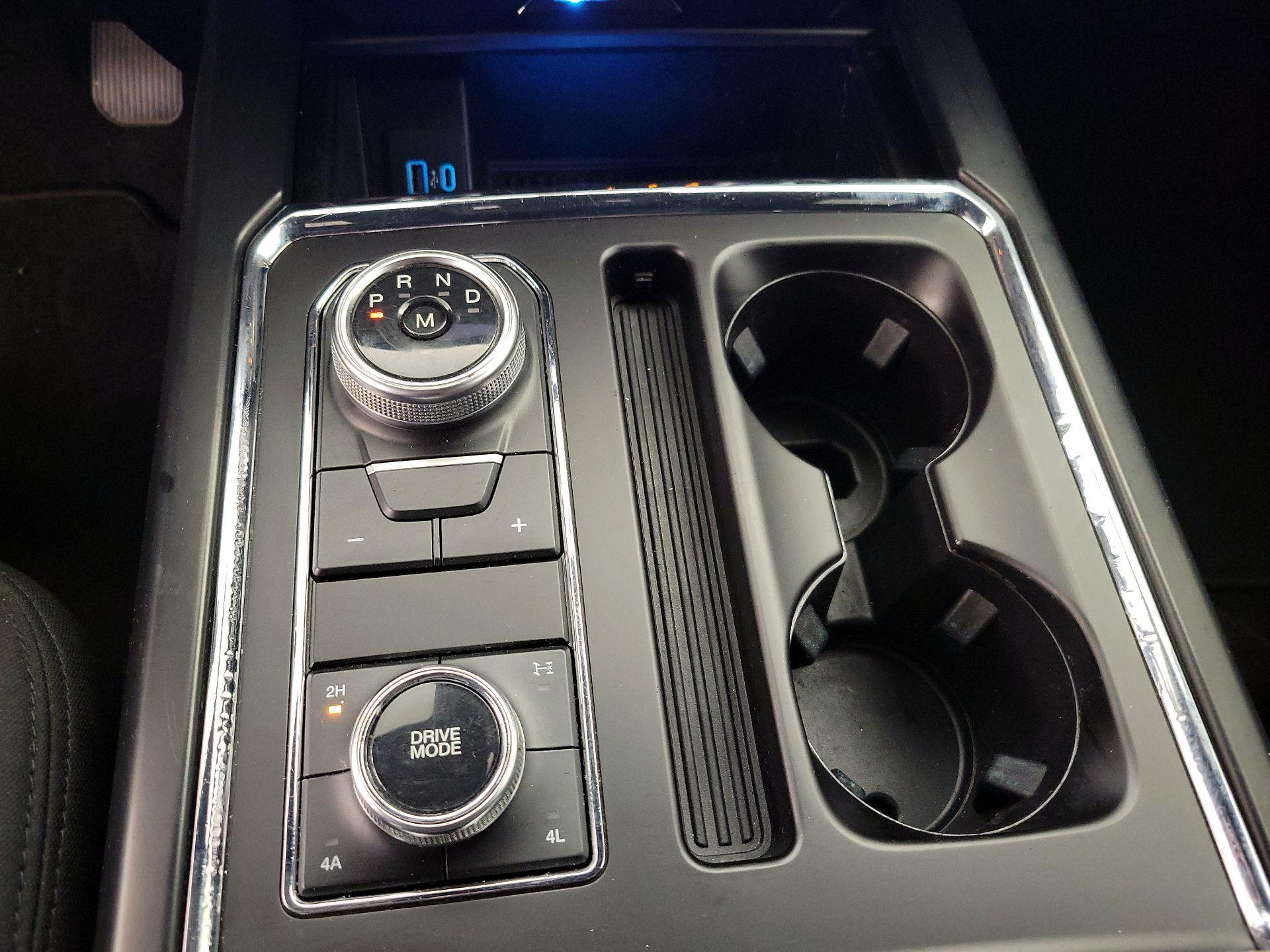Thumbnail: 2021 Ford Expedition - 17