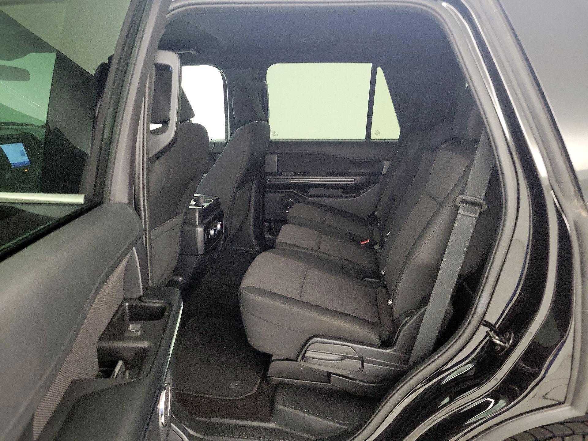Thumbnail: 2021 Ford Expedition - 19