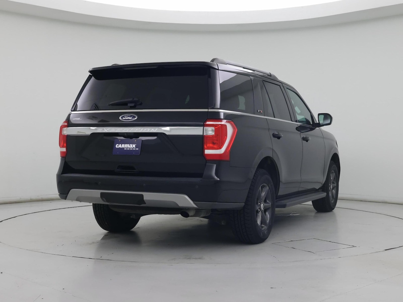 2021 Ford Expedition STX - Photo 9