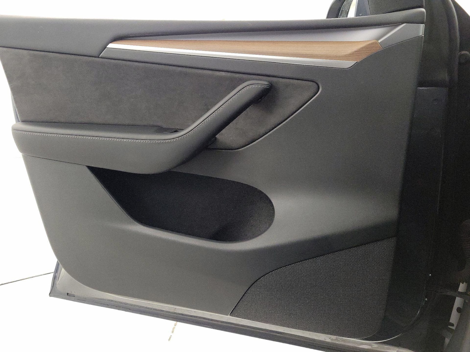 2023 Tesla Model Y Long Range - Photo 13