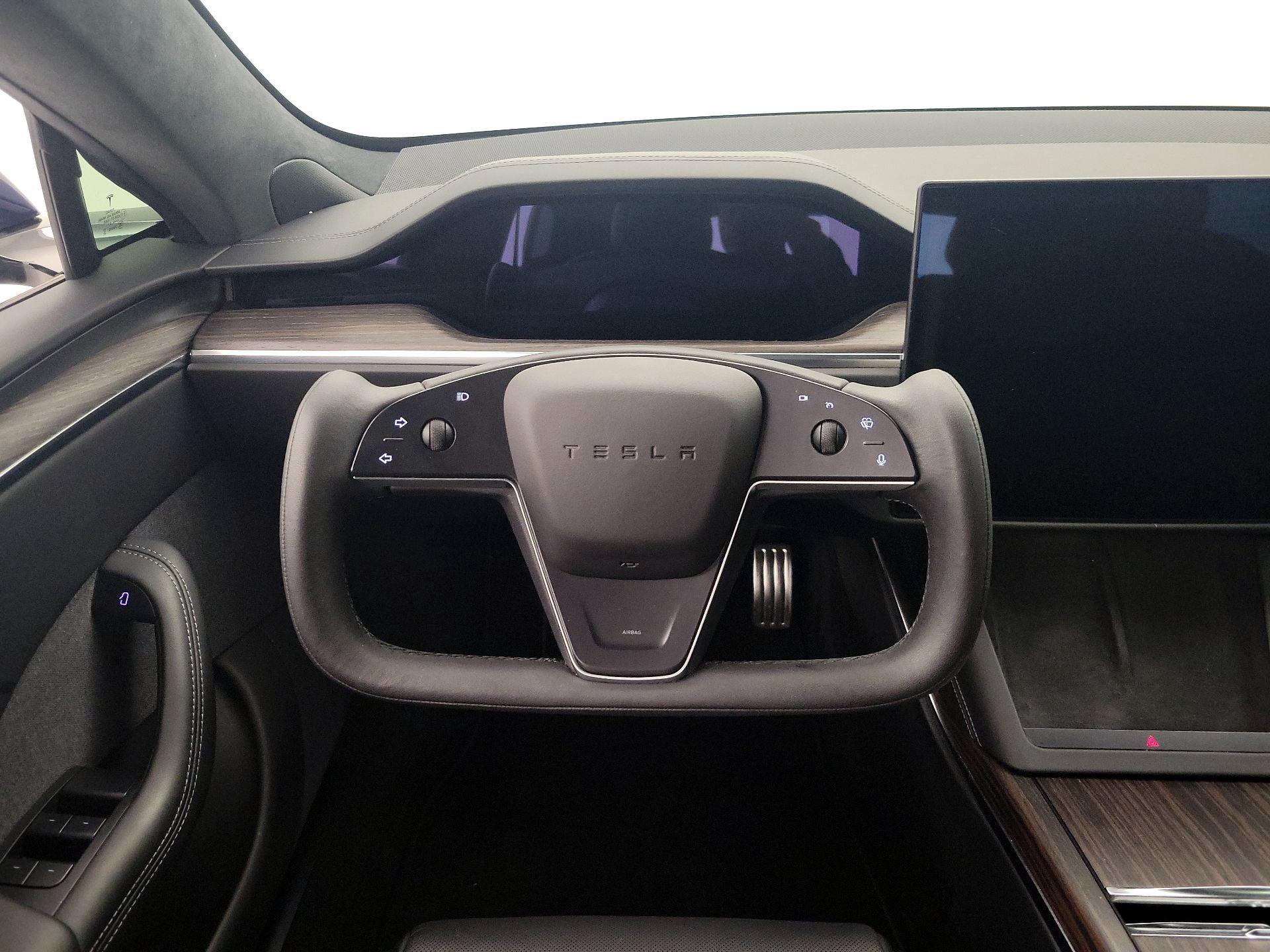 Thumbnail: 2022 Tesla Model S - 10