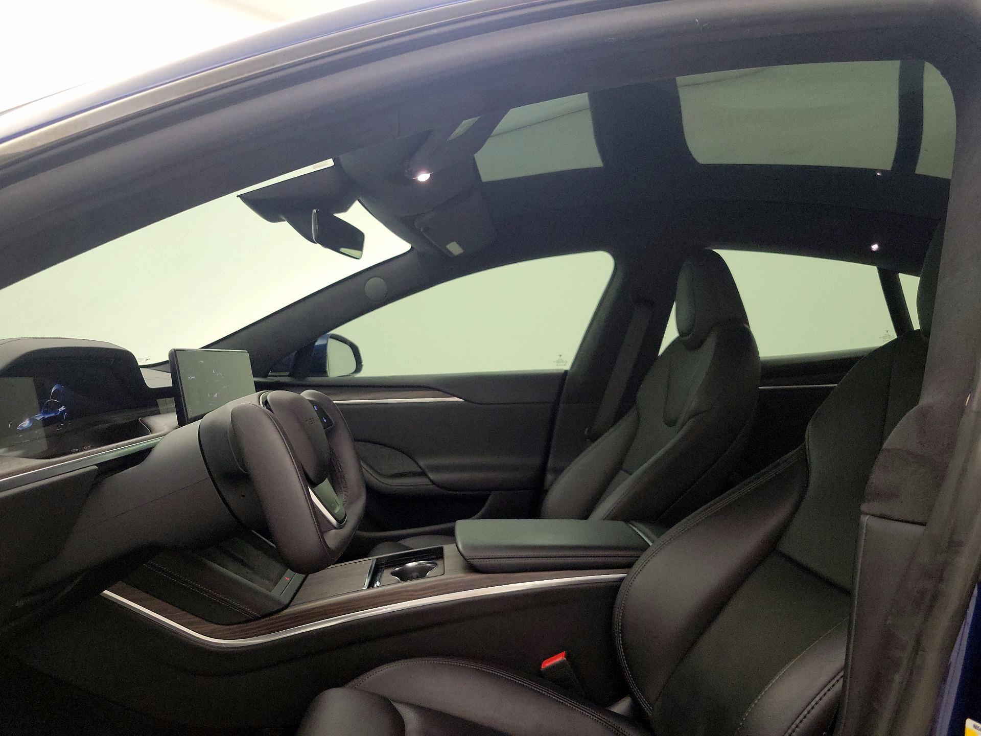 Thumbnail: 2022 Tesla Model S - 18