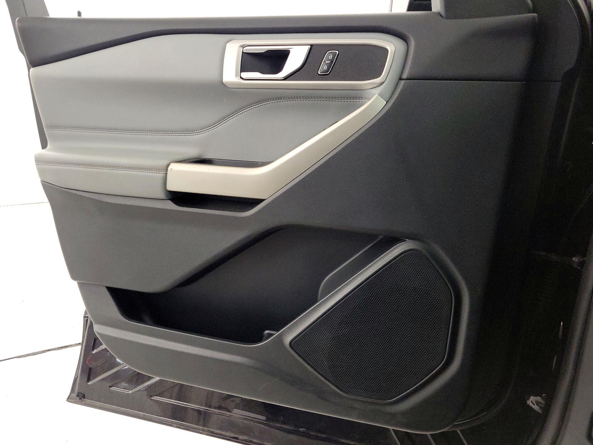 Thumbnail: 2021 Ford Explorer - 12