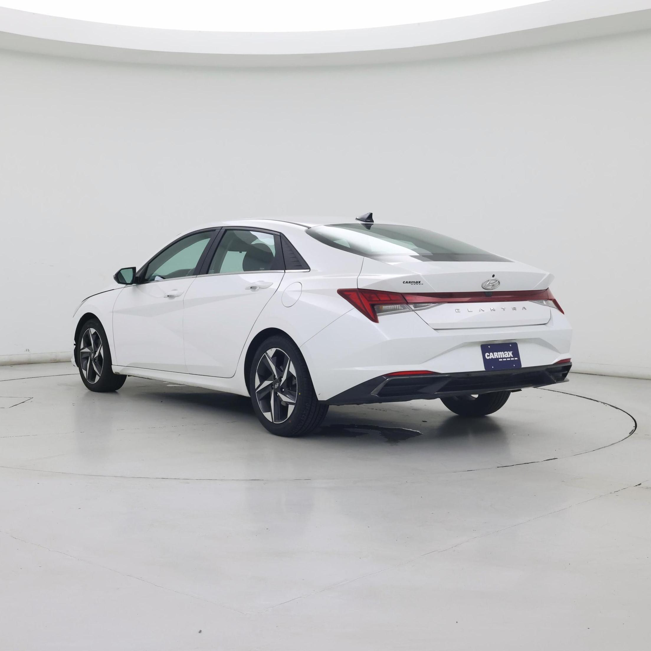 Thumbnail: 2022 Hyundai Elantra - 2