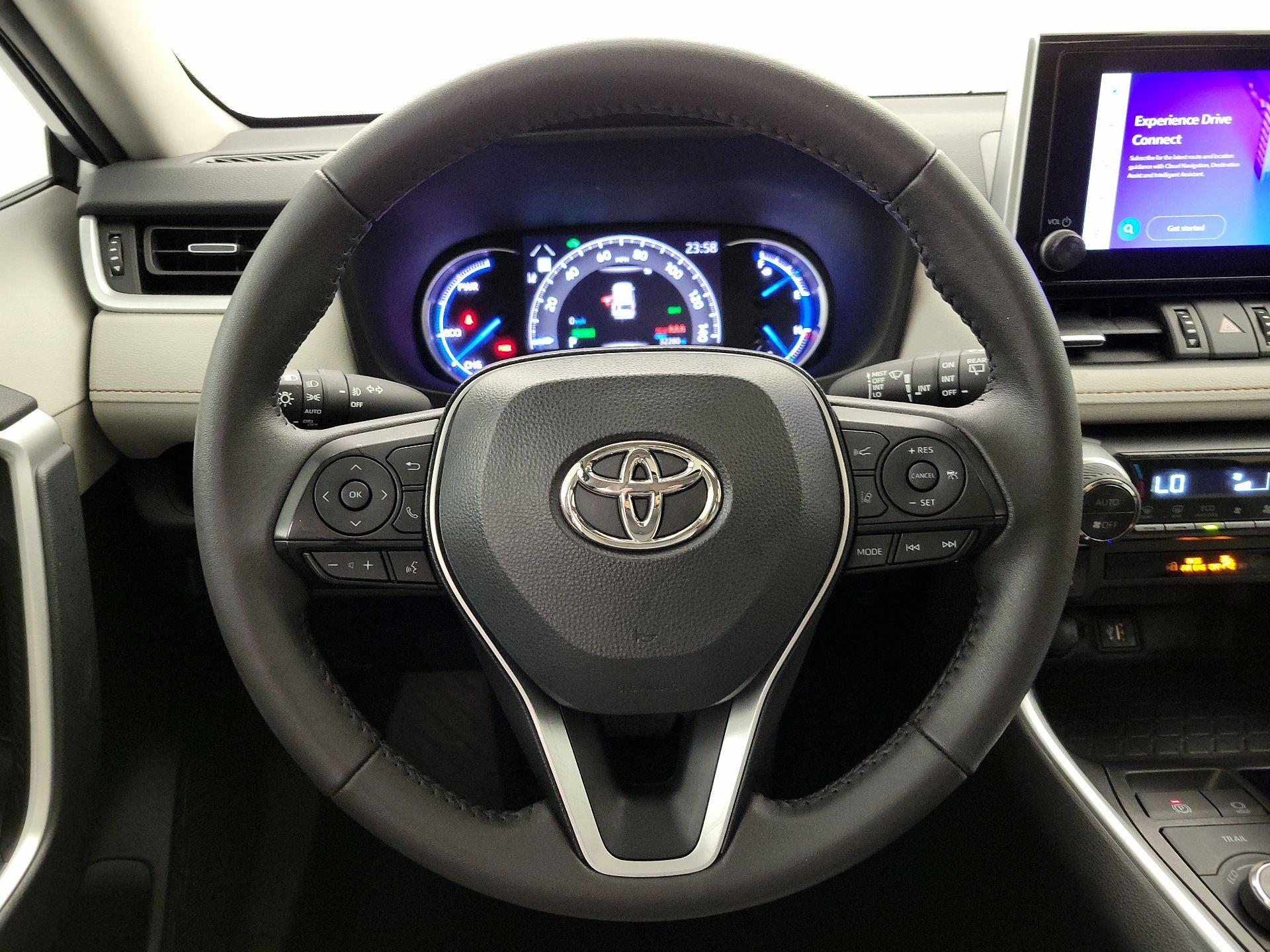 Thumbnail: 2023 Toyota RAV4 - 10